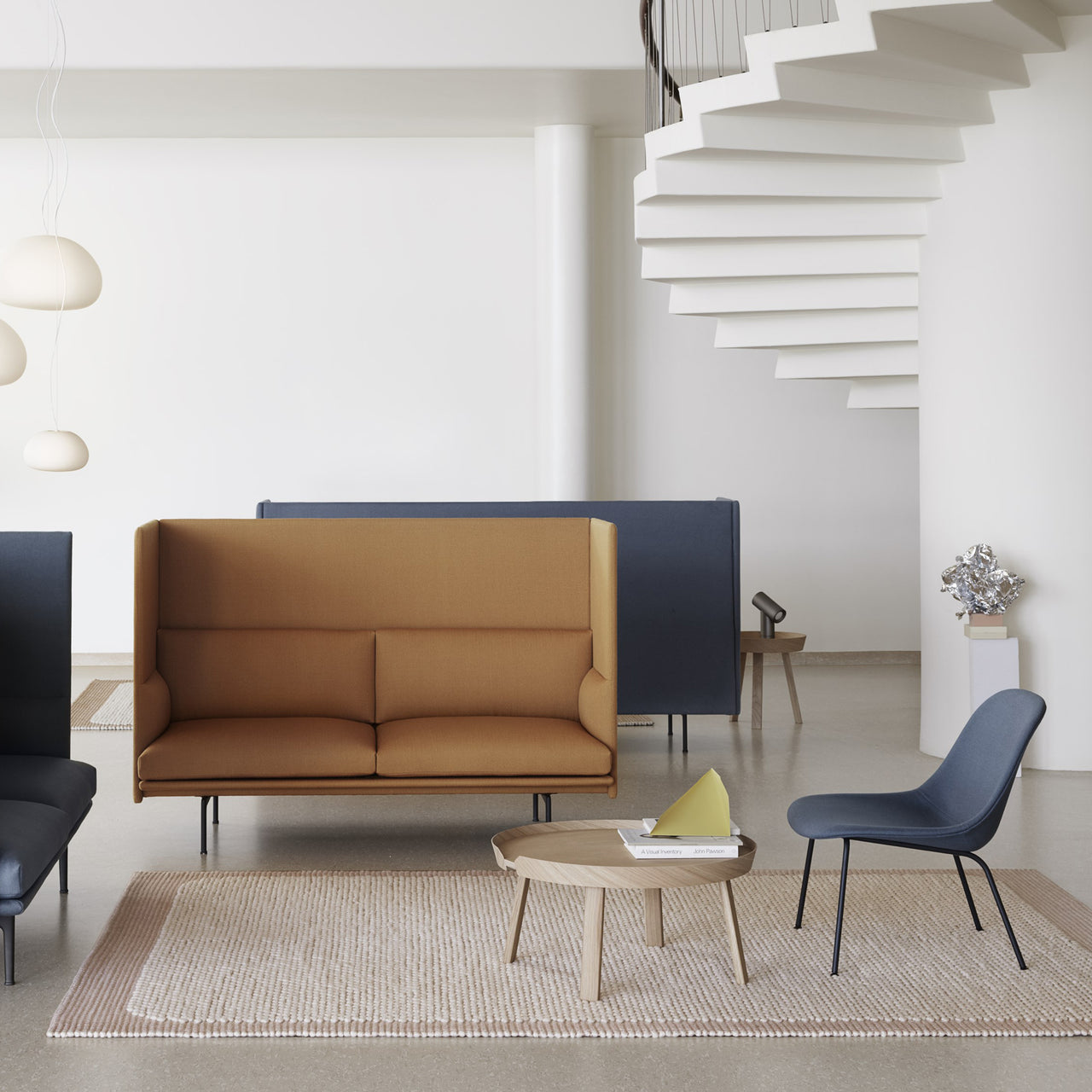 Fiber Lounge Chair: Tube Base