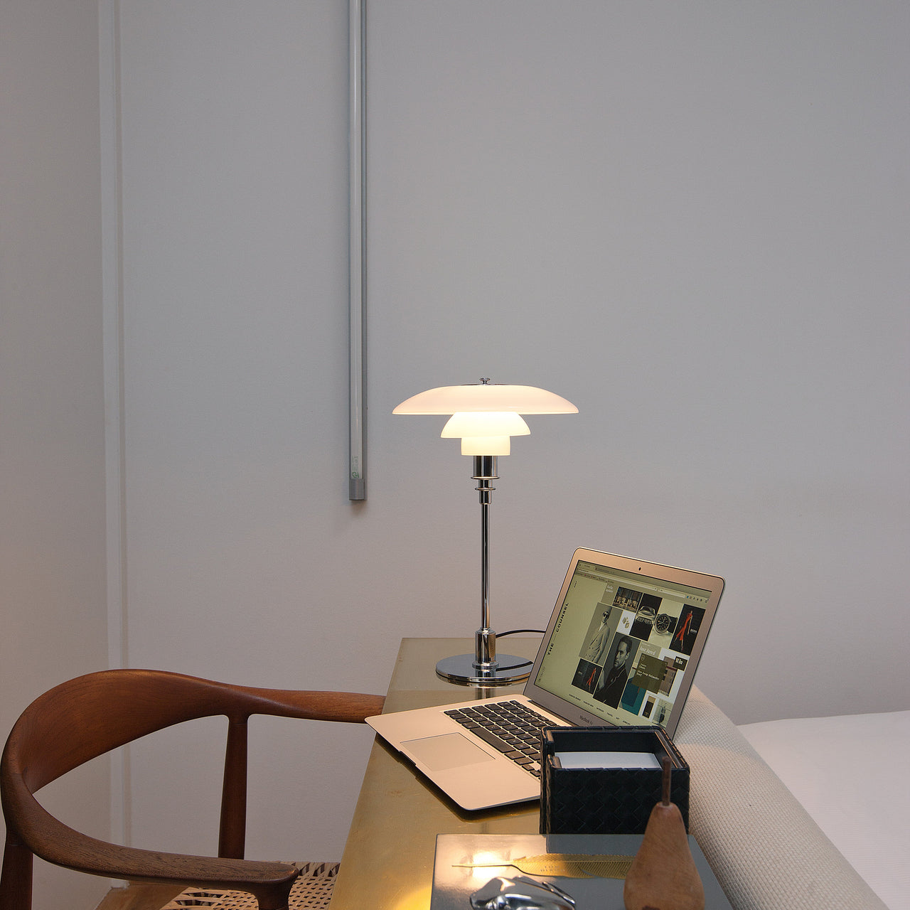 PH 3/2 Table Lamp: LS