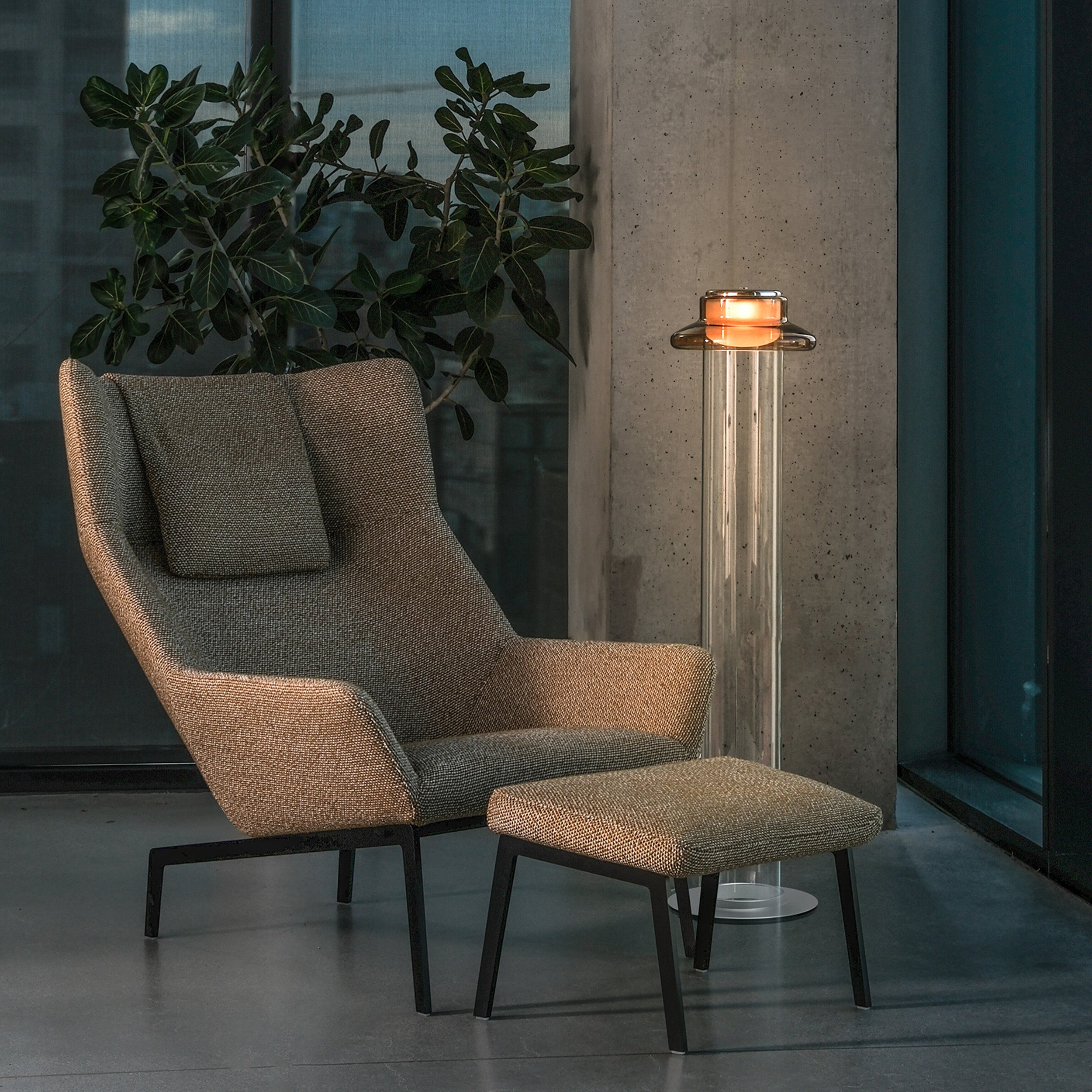 Pace 28 Floor Light: LS