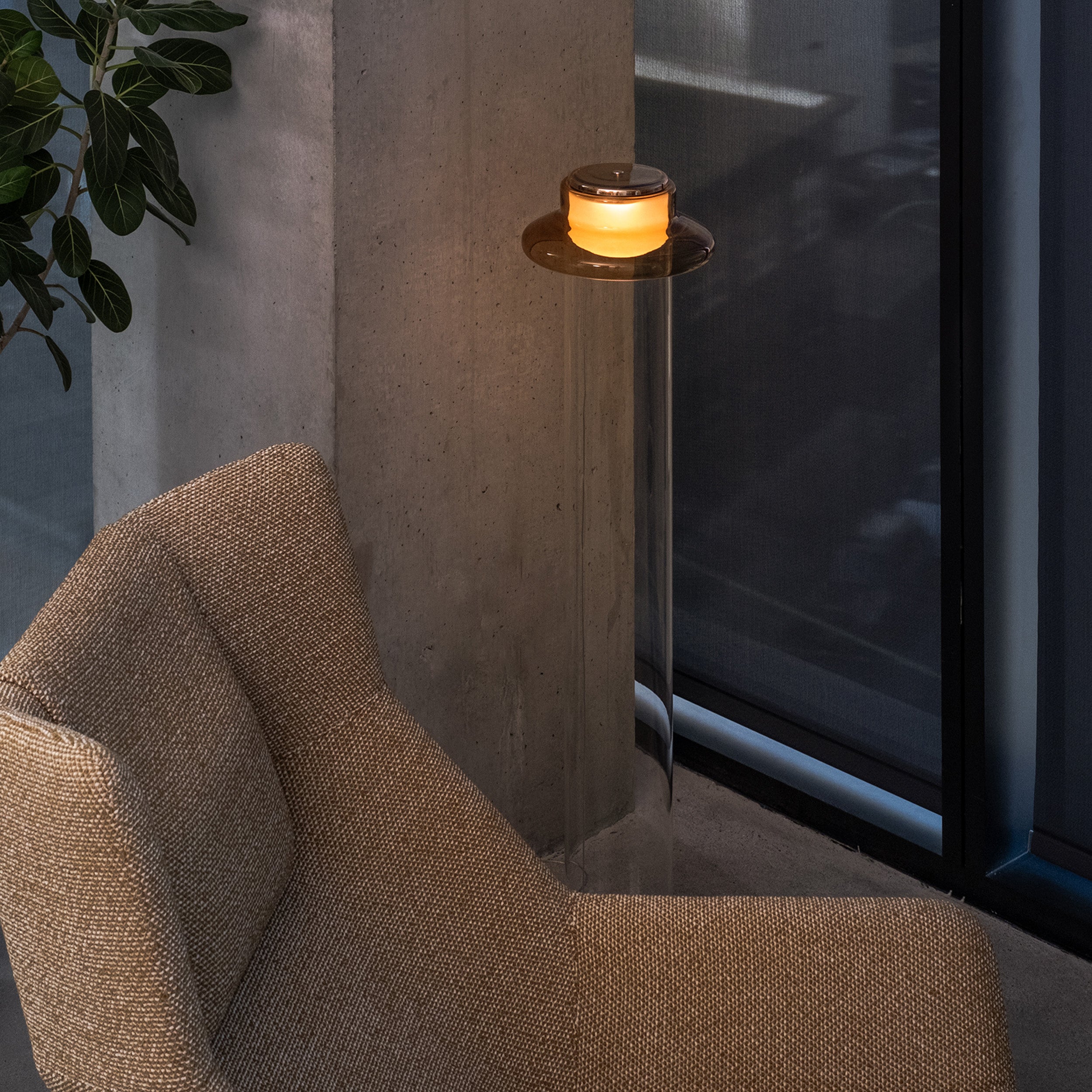 Pace 28 Floor Light: LS