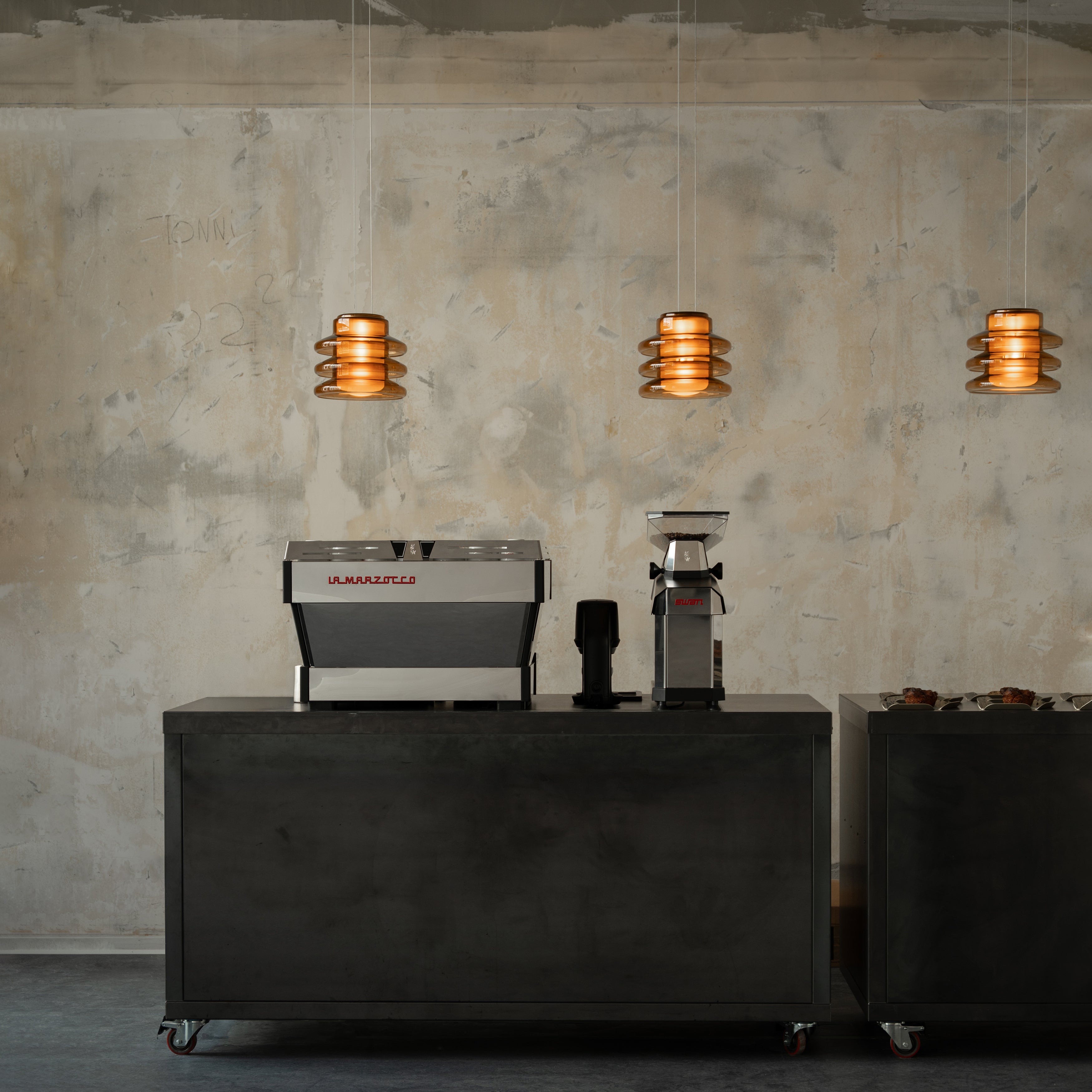 Pace 28 Pendant Light: LS