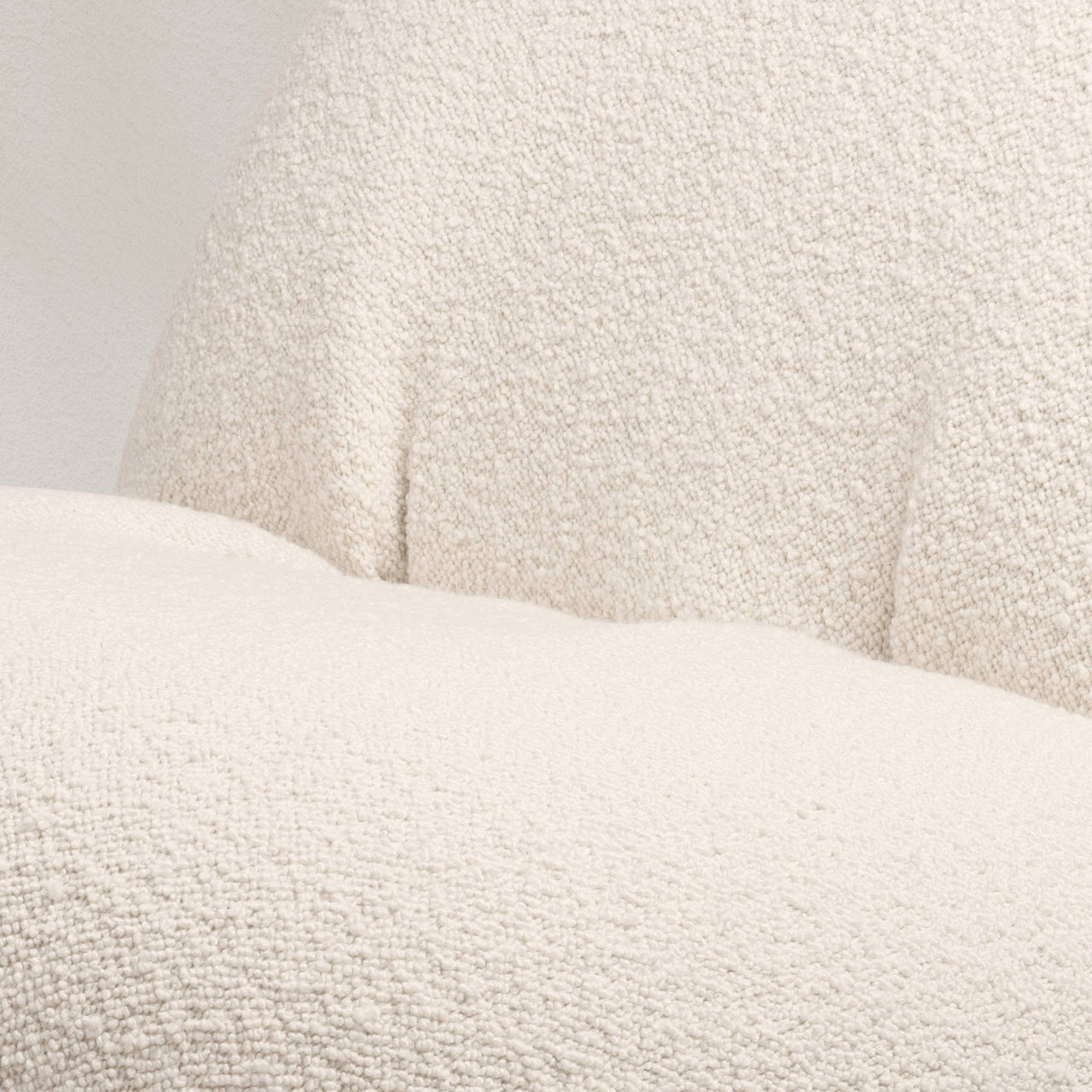 Pacha Lounge Chair: LS