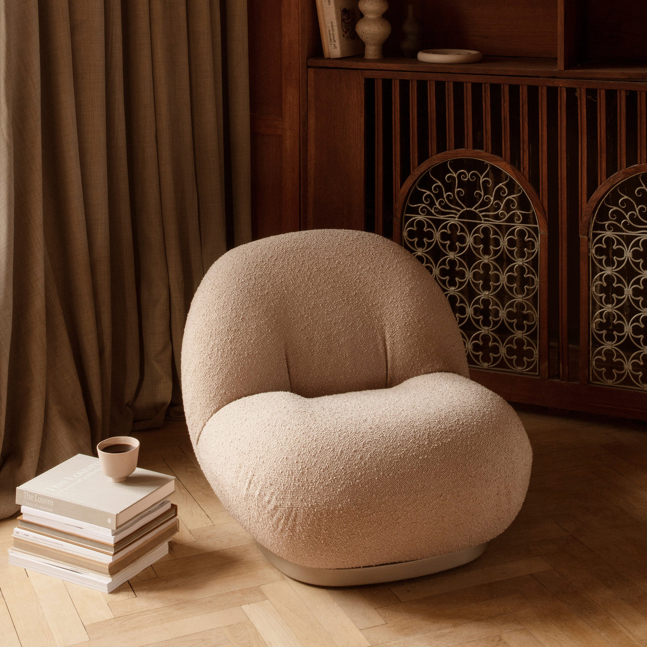 Pacha Lounge Chair: LS