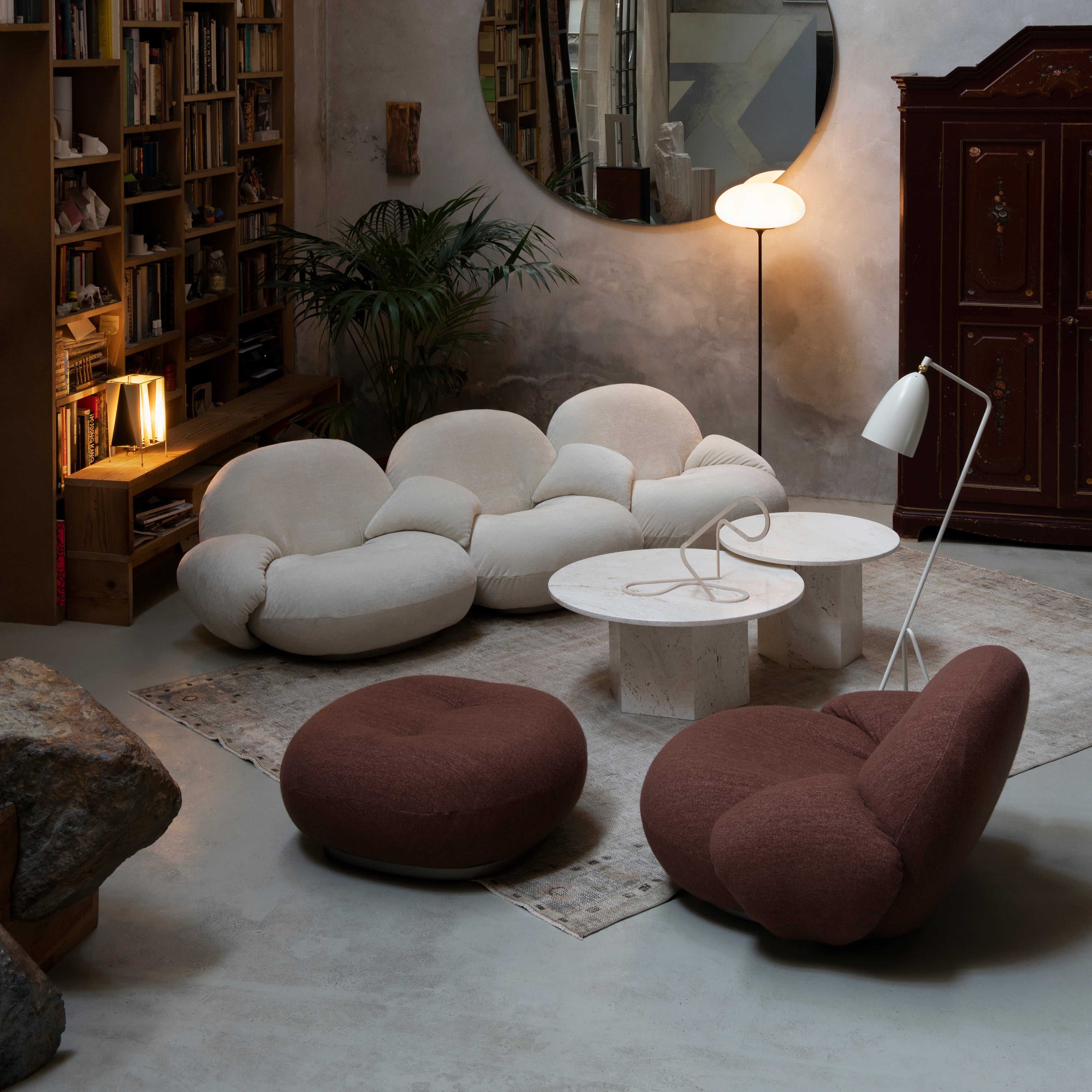Pacha Lounge Chair with Armrest + LS