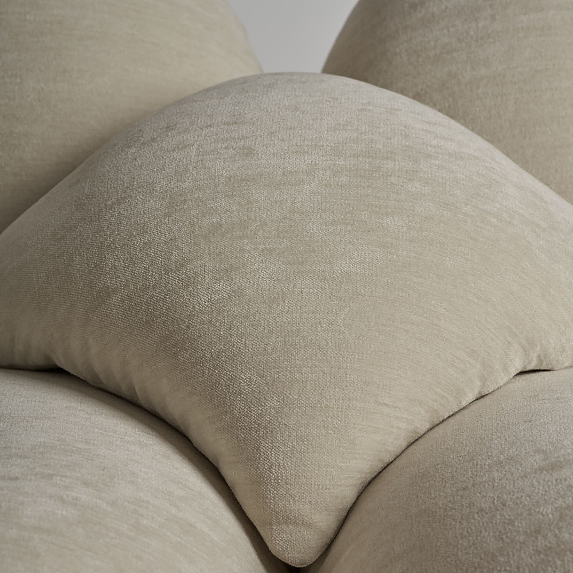 Pacha Sofa: 2-Seater with Armrests and Ottoman + DI