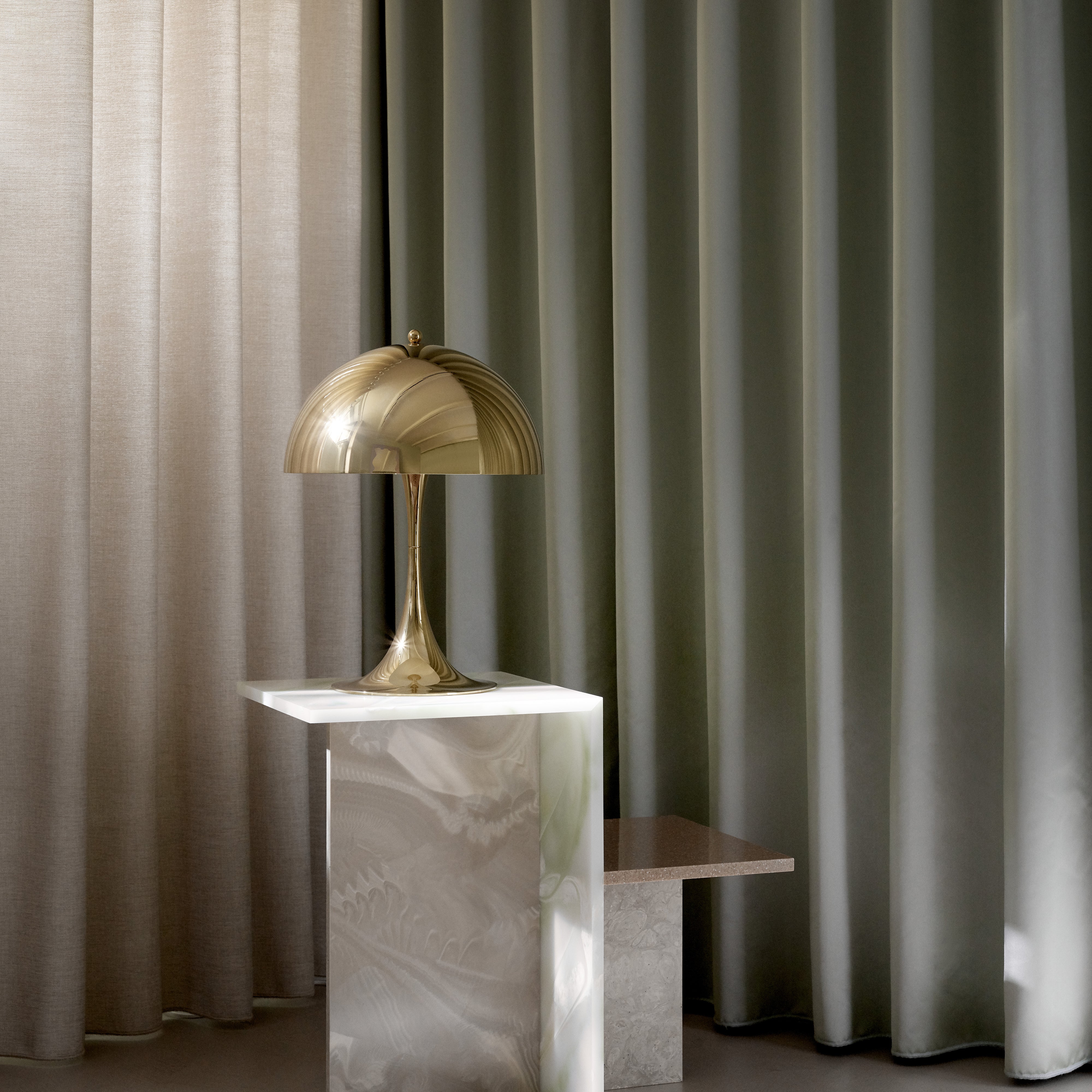 Panthella 320 Table Lamp