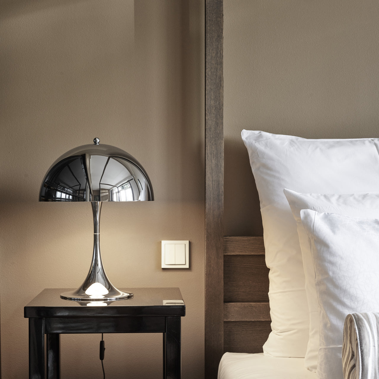 Panthella 320 Table Lamp