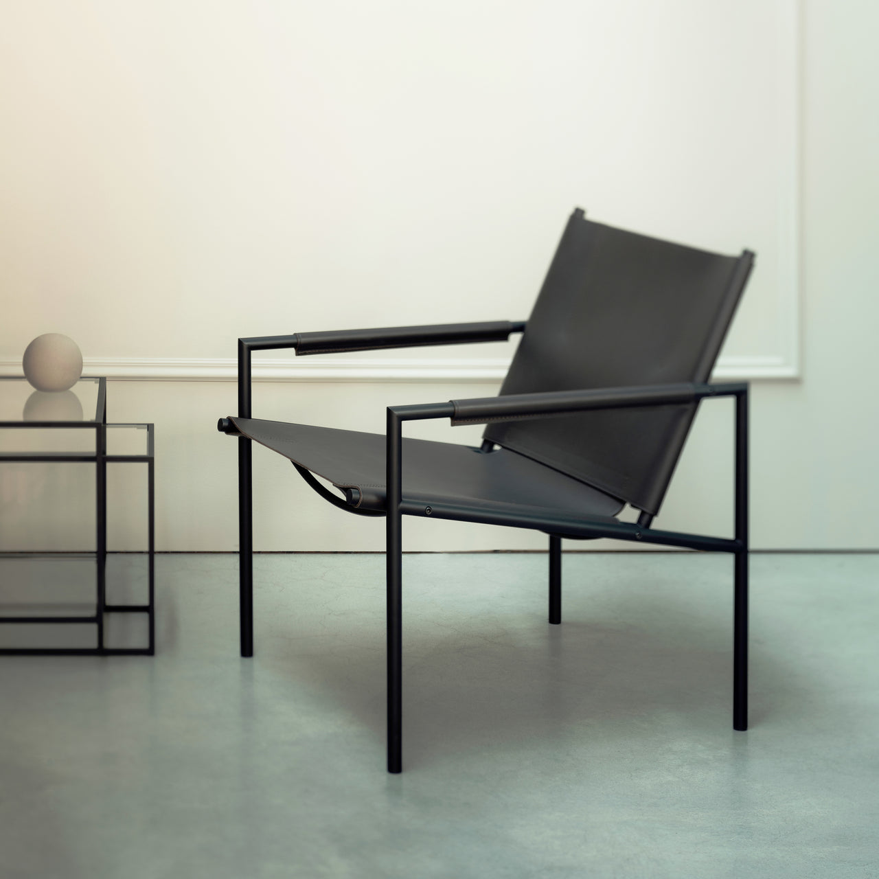 SZ02 Armchair: LS