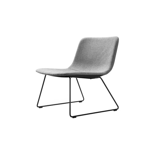 Pato Lounge Chair: Sledge Base: Black