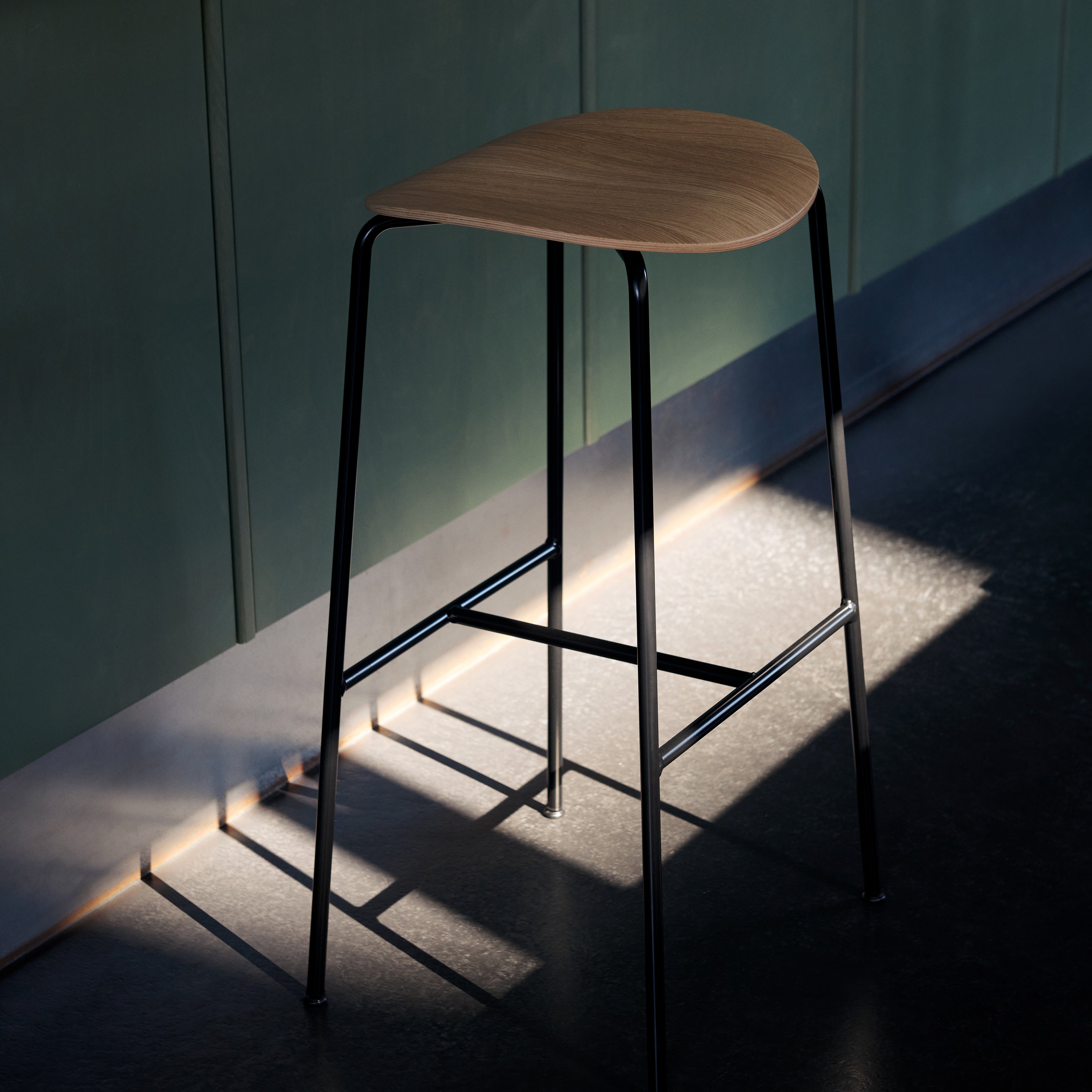 Pavilion Bar + Counter Stool : LS