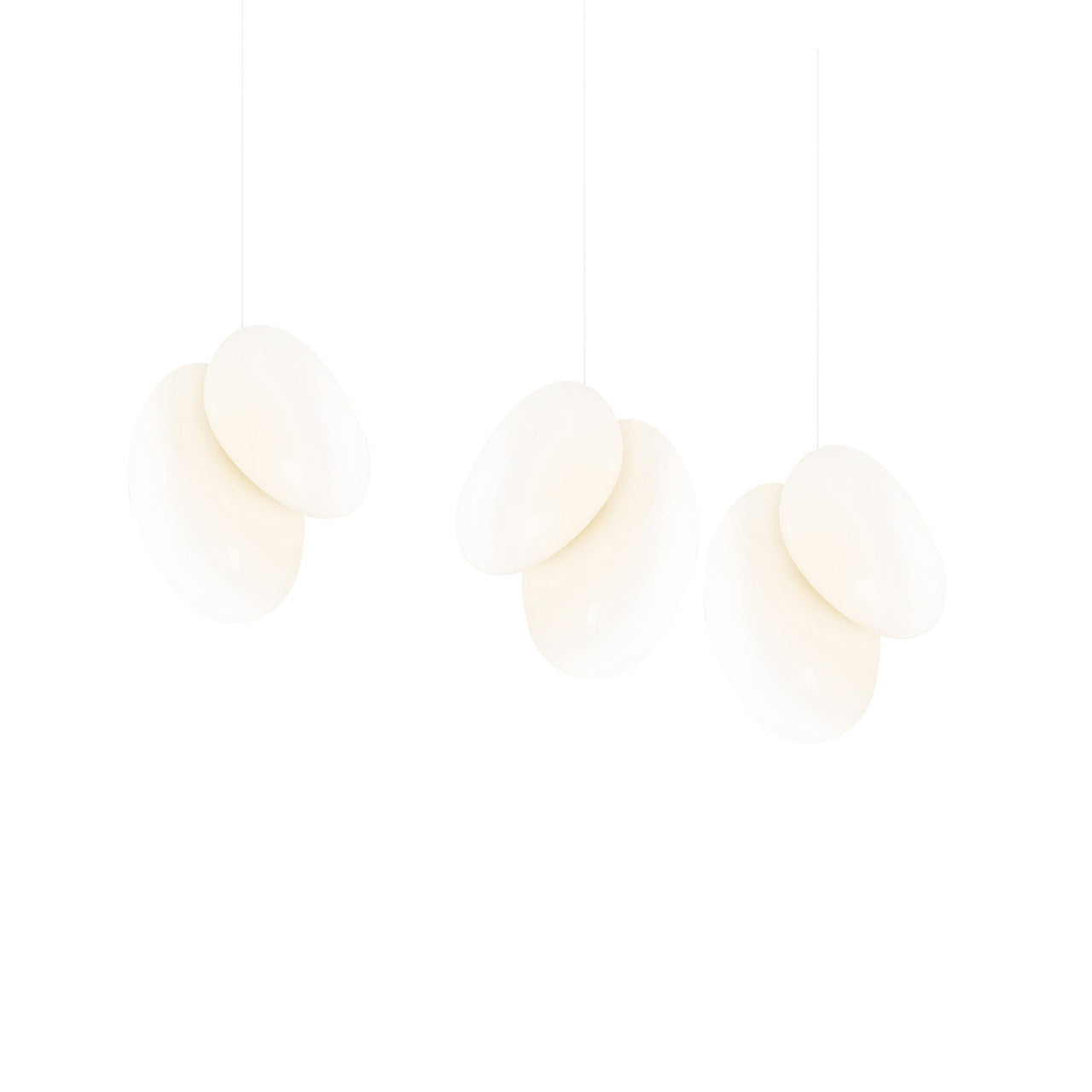 Pebble Linear 3 Pendant Light: A + Pearl + Pearl