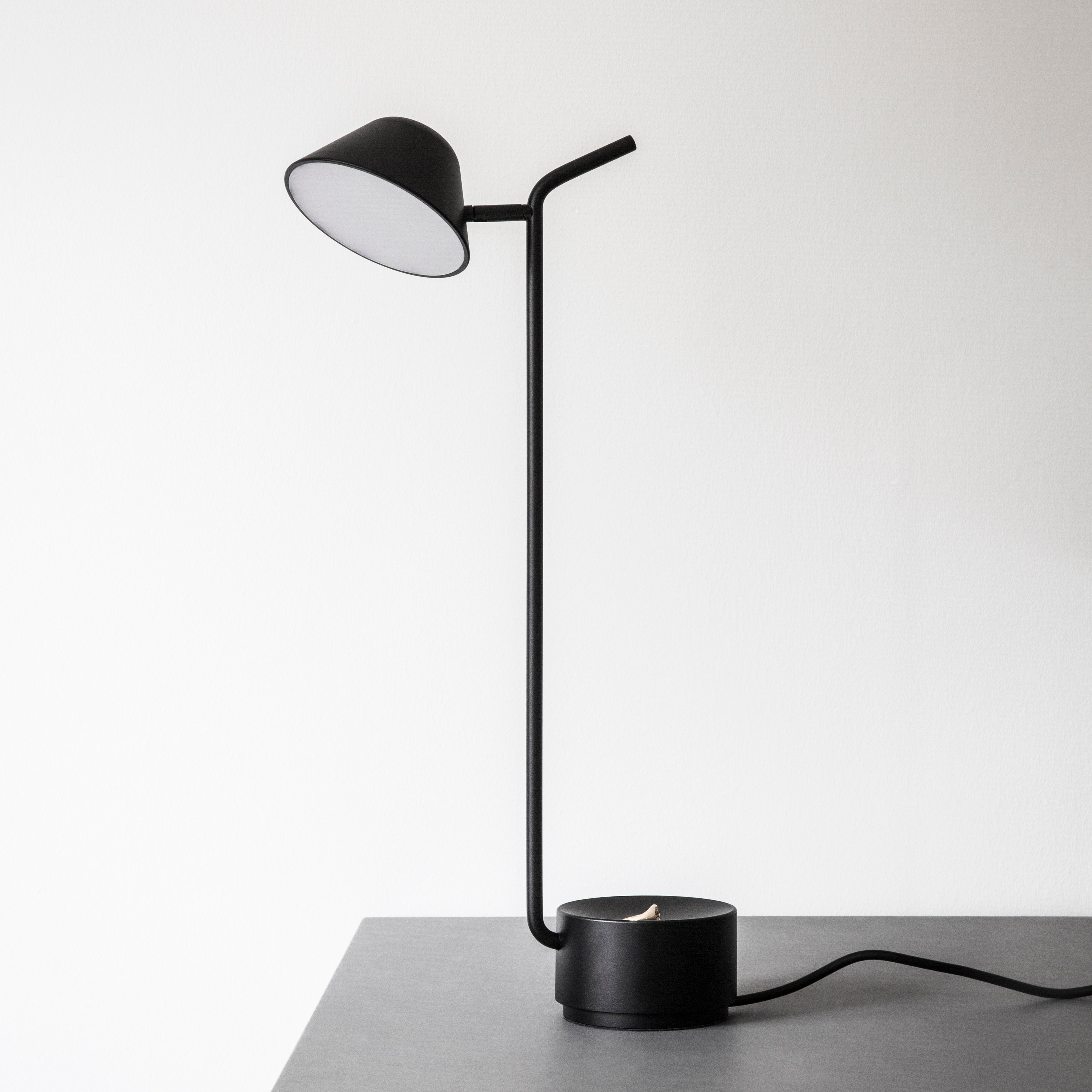 Peek Table Lamp