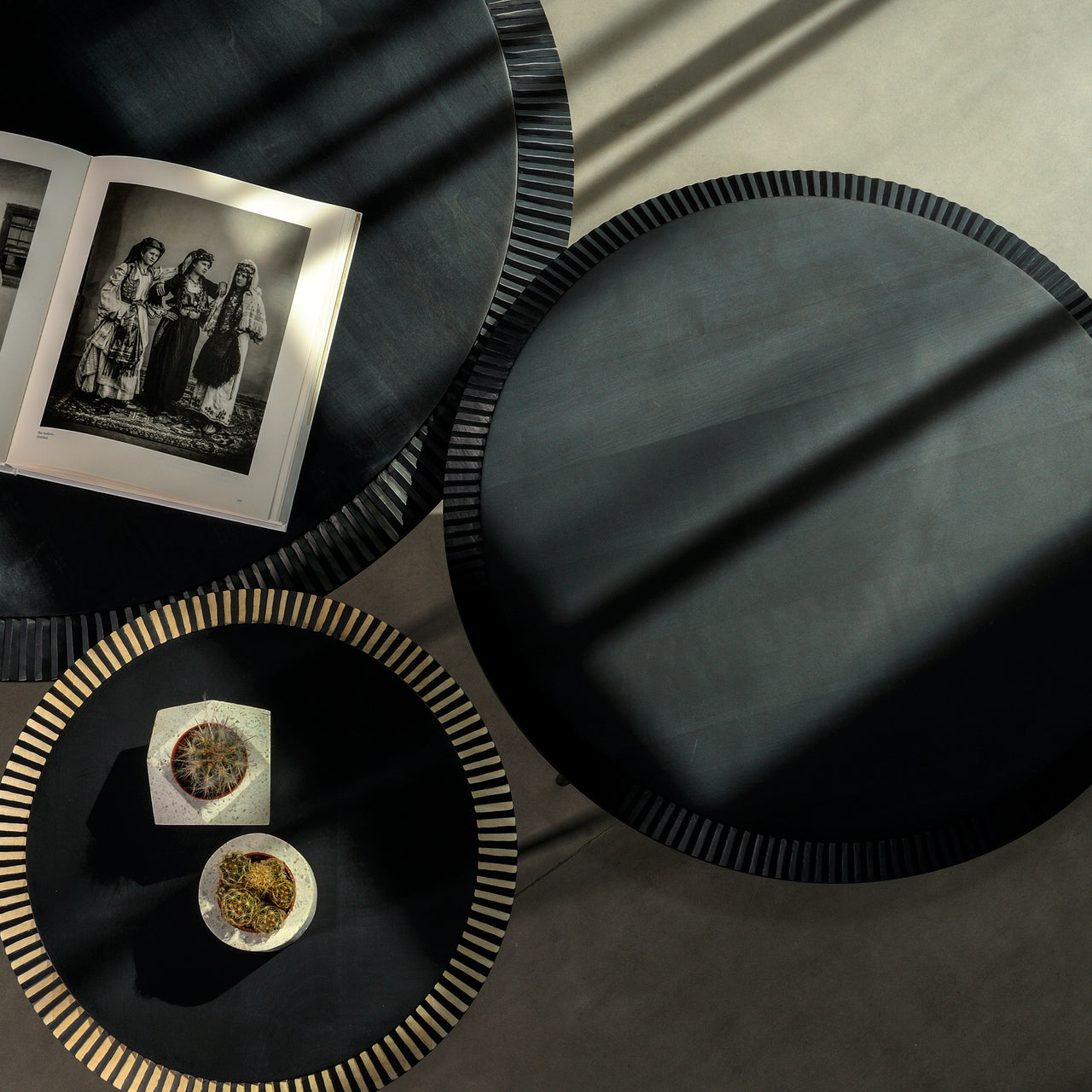 Piano Round Table: Medium