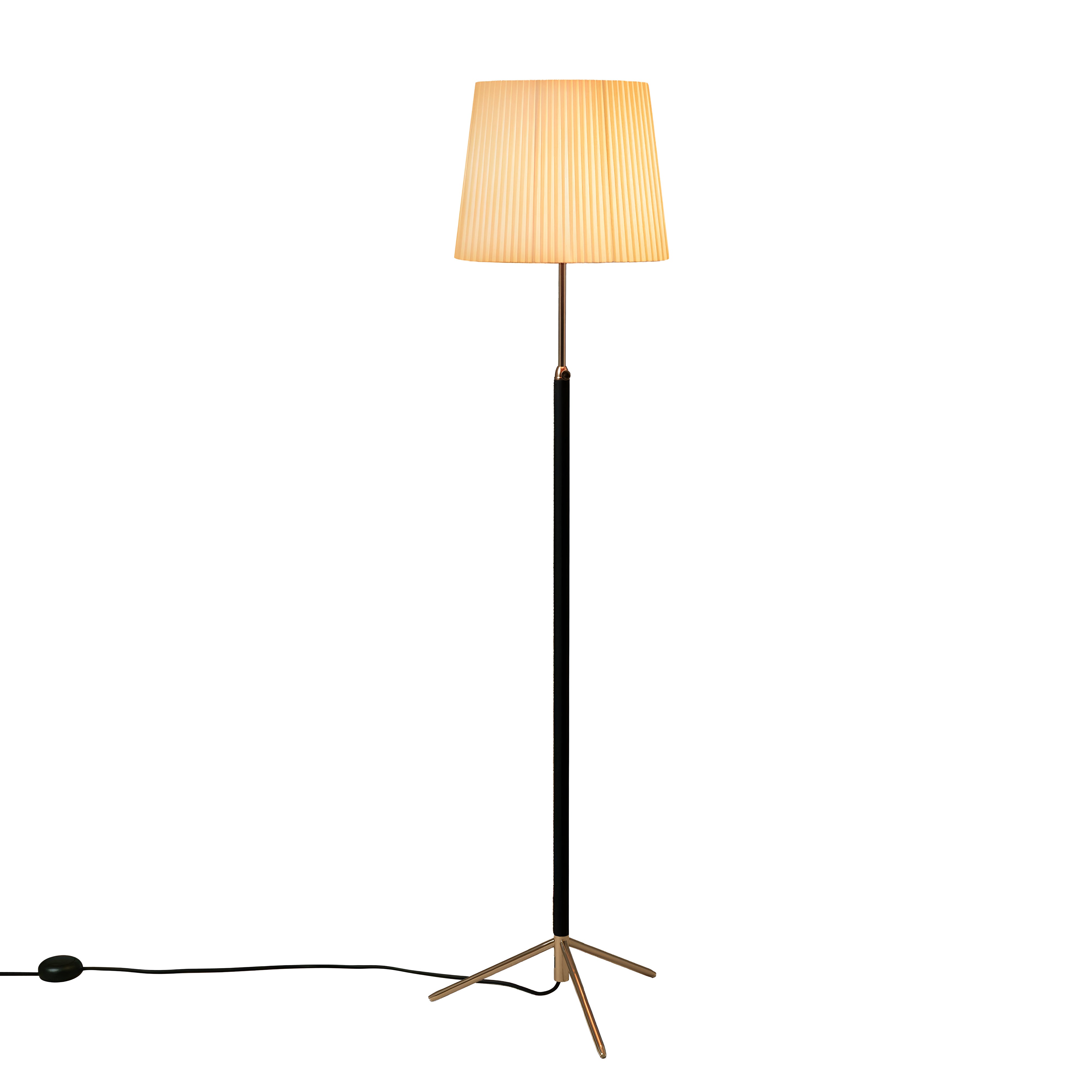 Pie de Salón Floor Lamp: G3 + Polished Brass + Natural