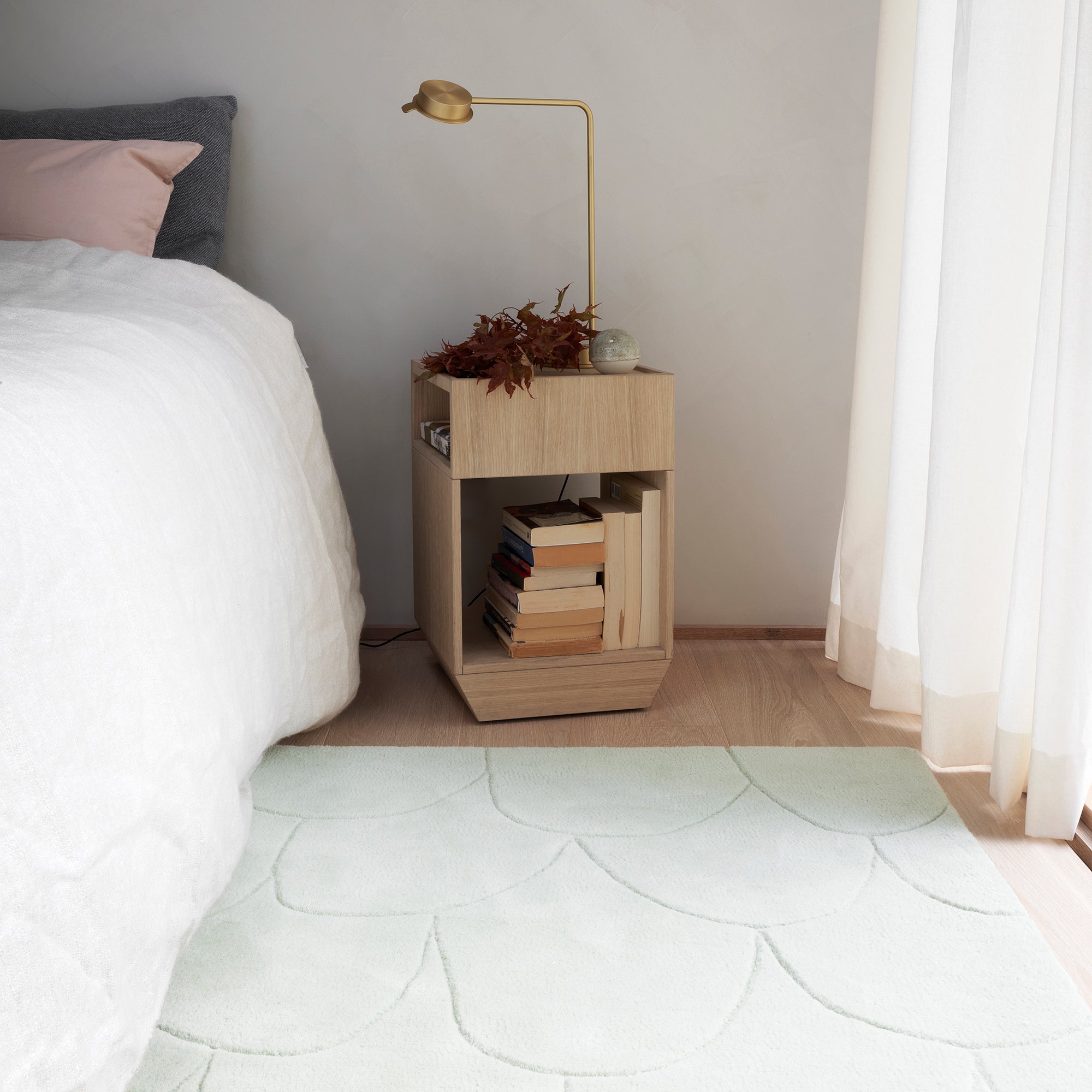 Fish Platinum Rug: Medium