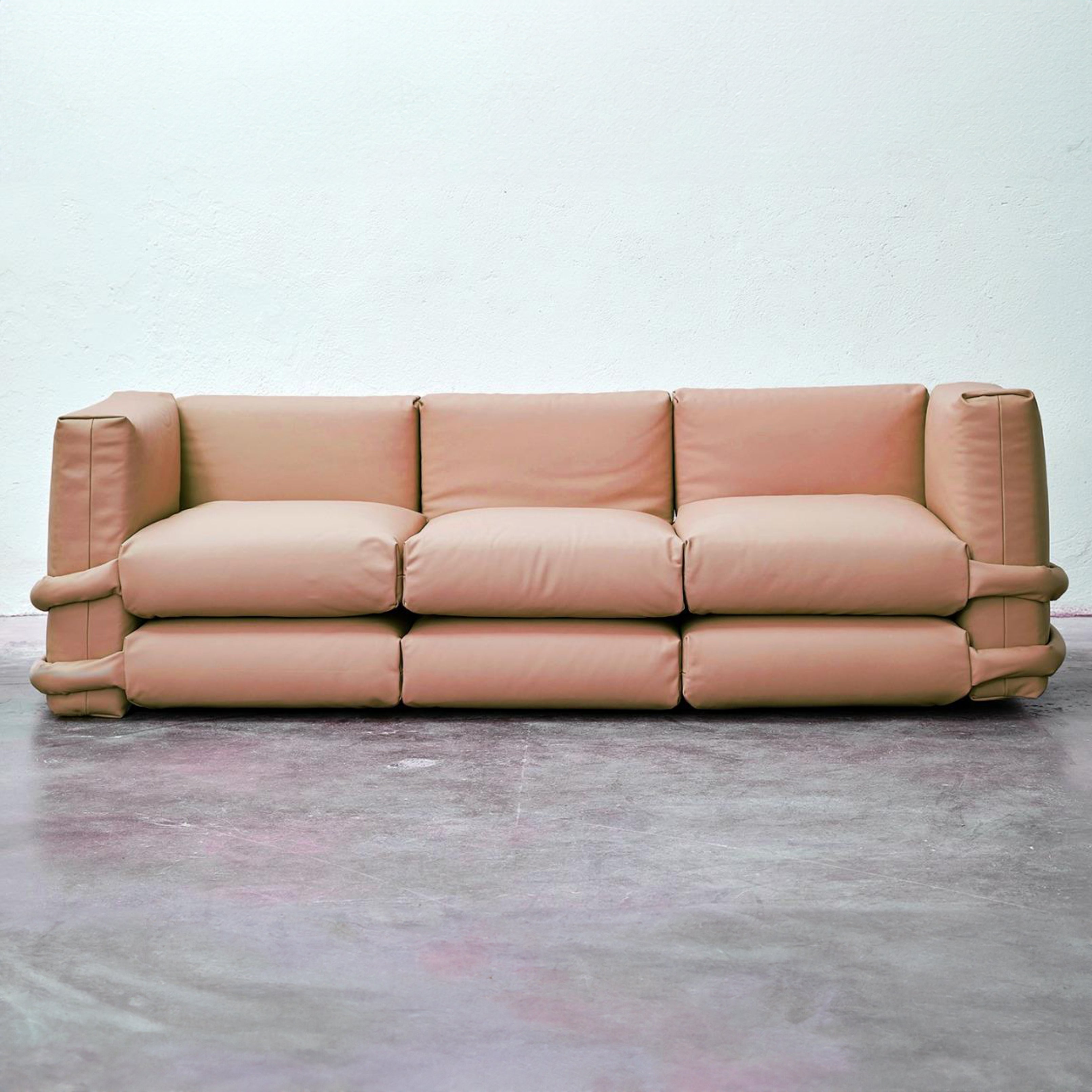 Pillow Modular Sofa: Leather