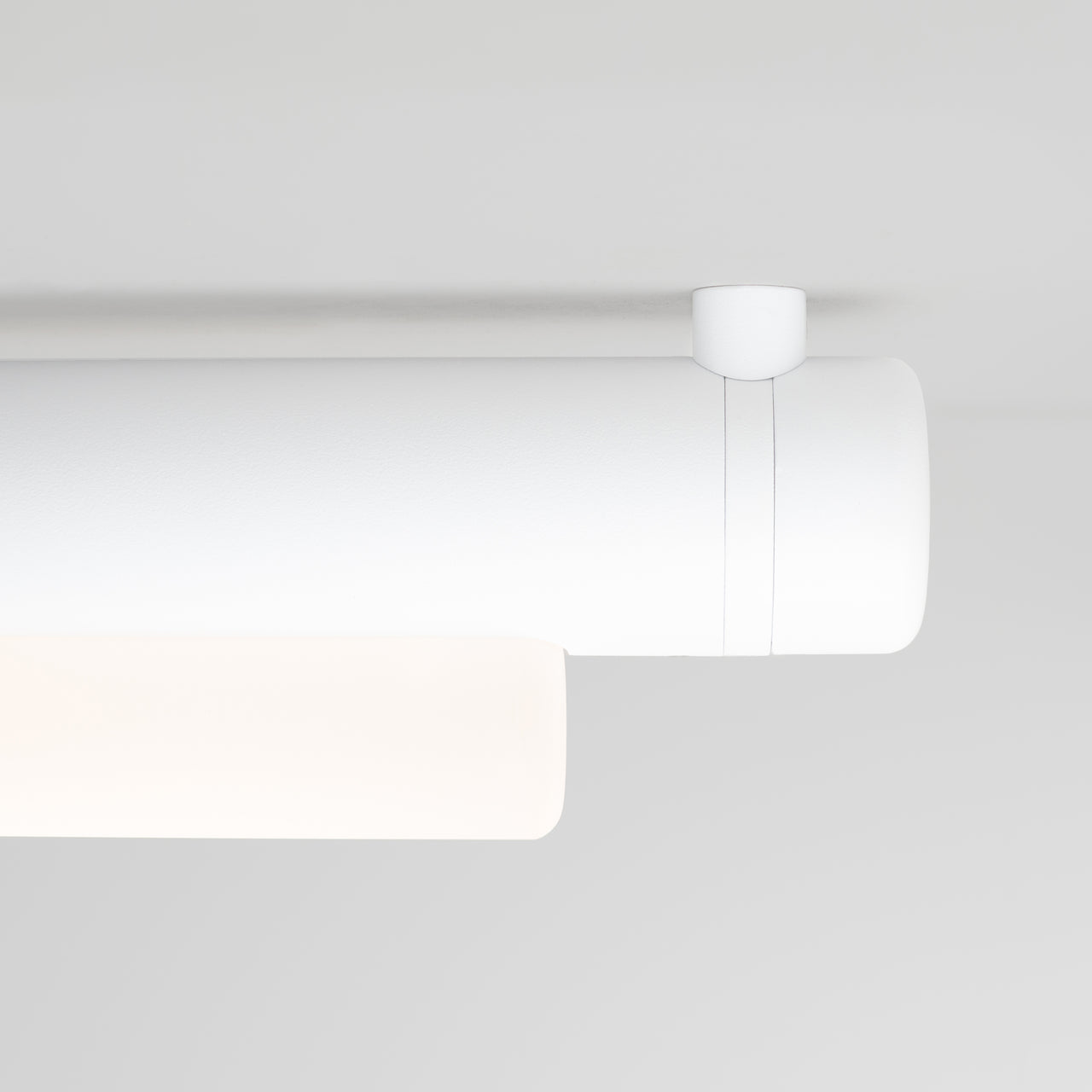 Pipeline 40 Ceiling/Wall Light: DI