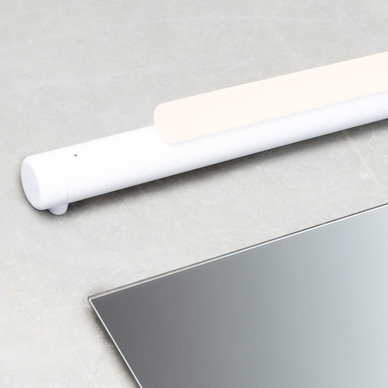 Pipeline CM3 Ceiling/Wall Light: DI