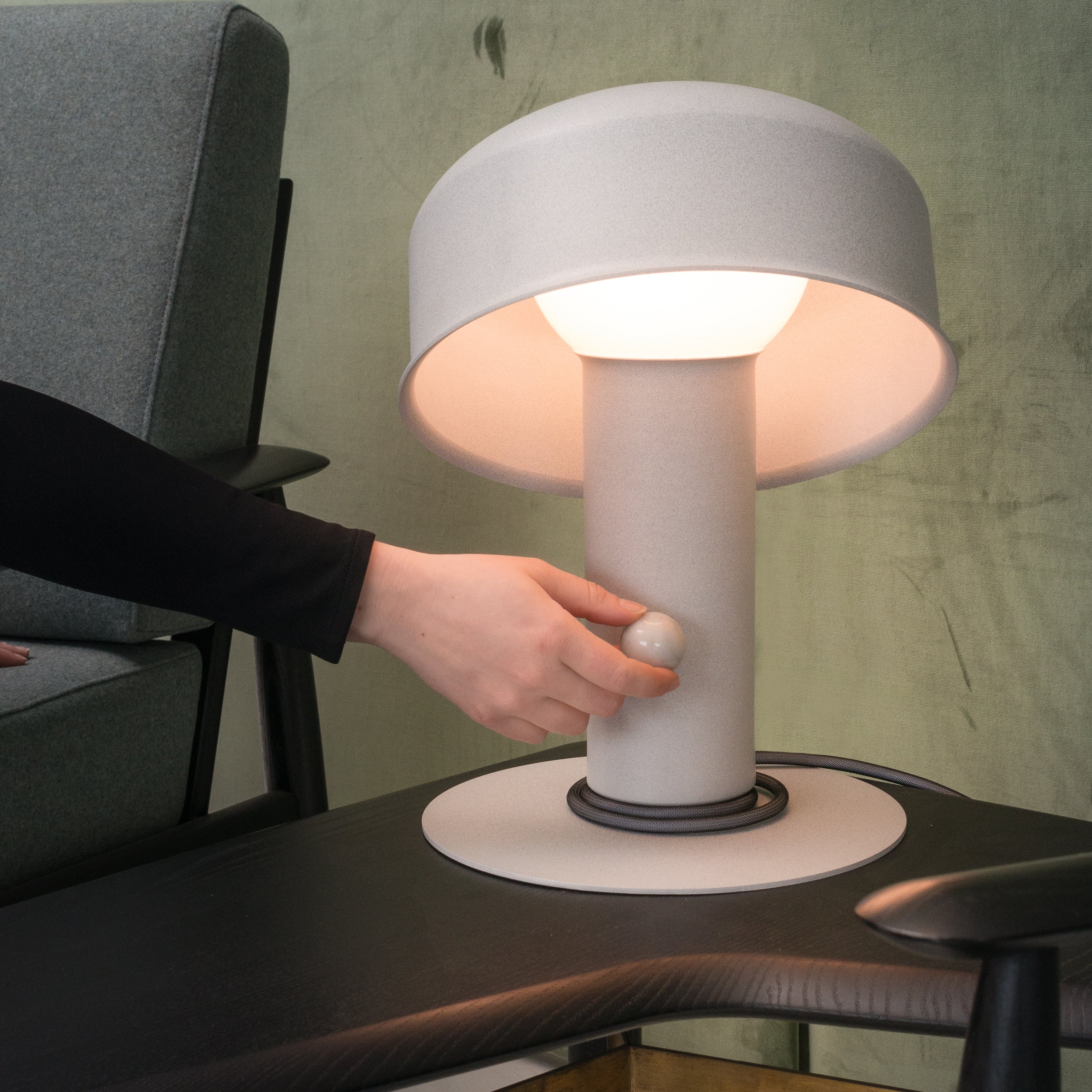 Pivot Table Lamp: LS