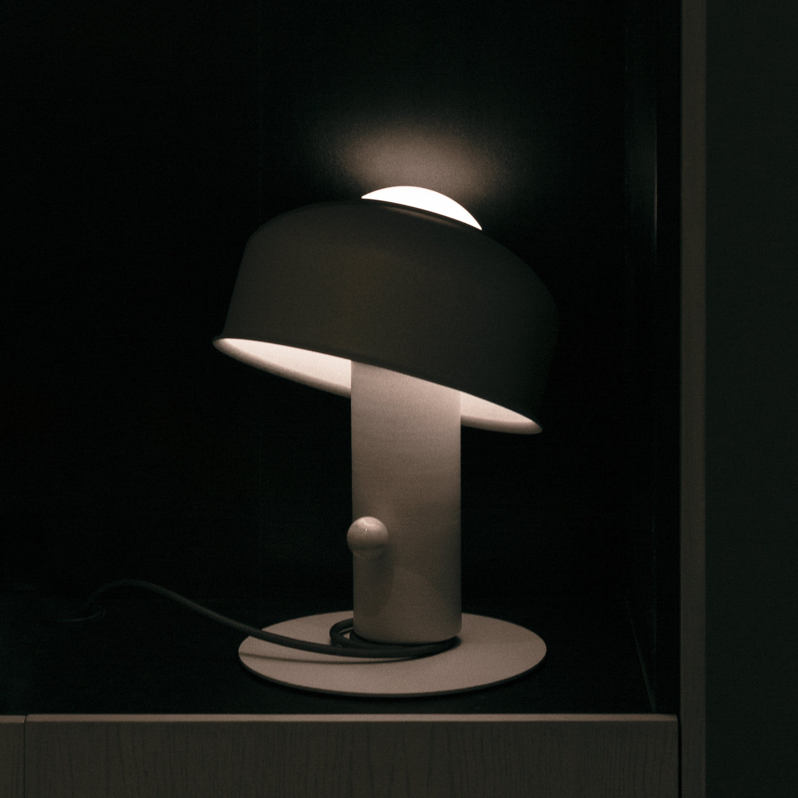 Pivot Table Lamp: LS