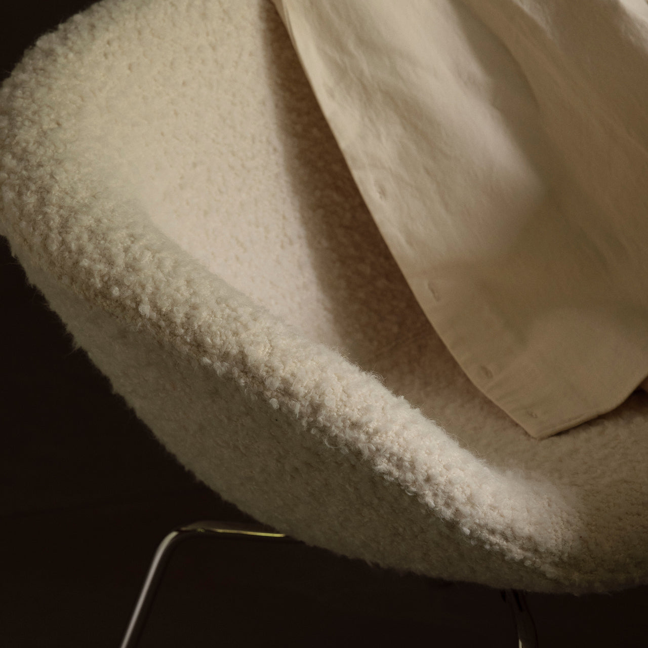 Pot Lounge Chair: DI