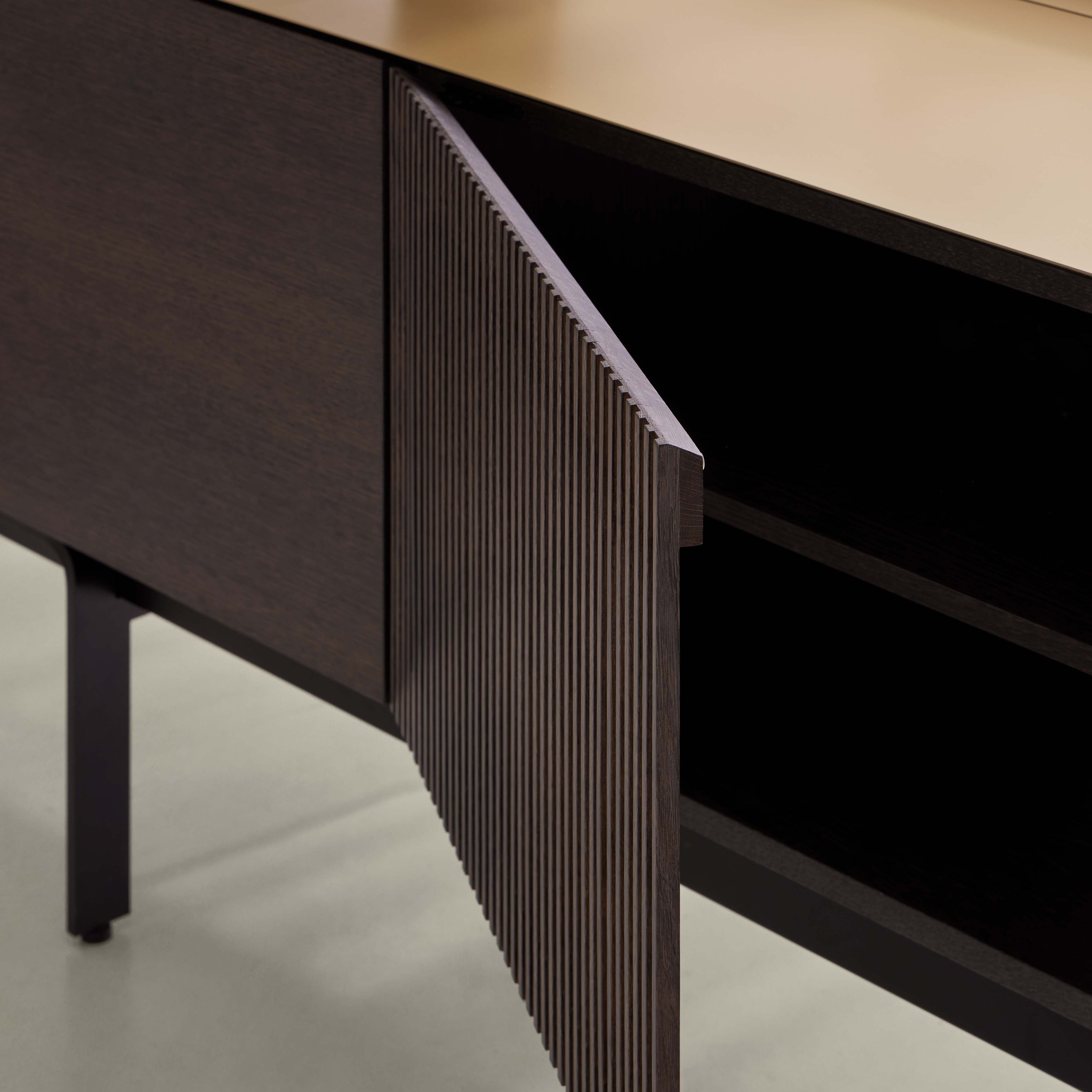 Stockholm STH504 Technic Sideboard: Composition 3