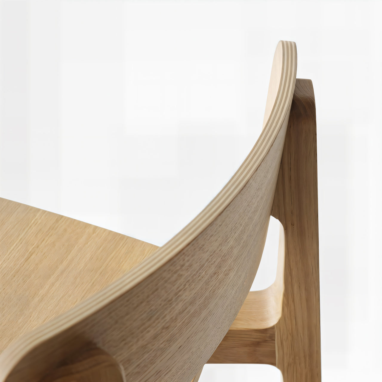 Radio Bar + Counter Stool: DI