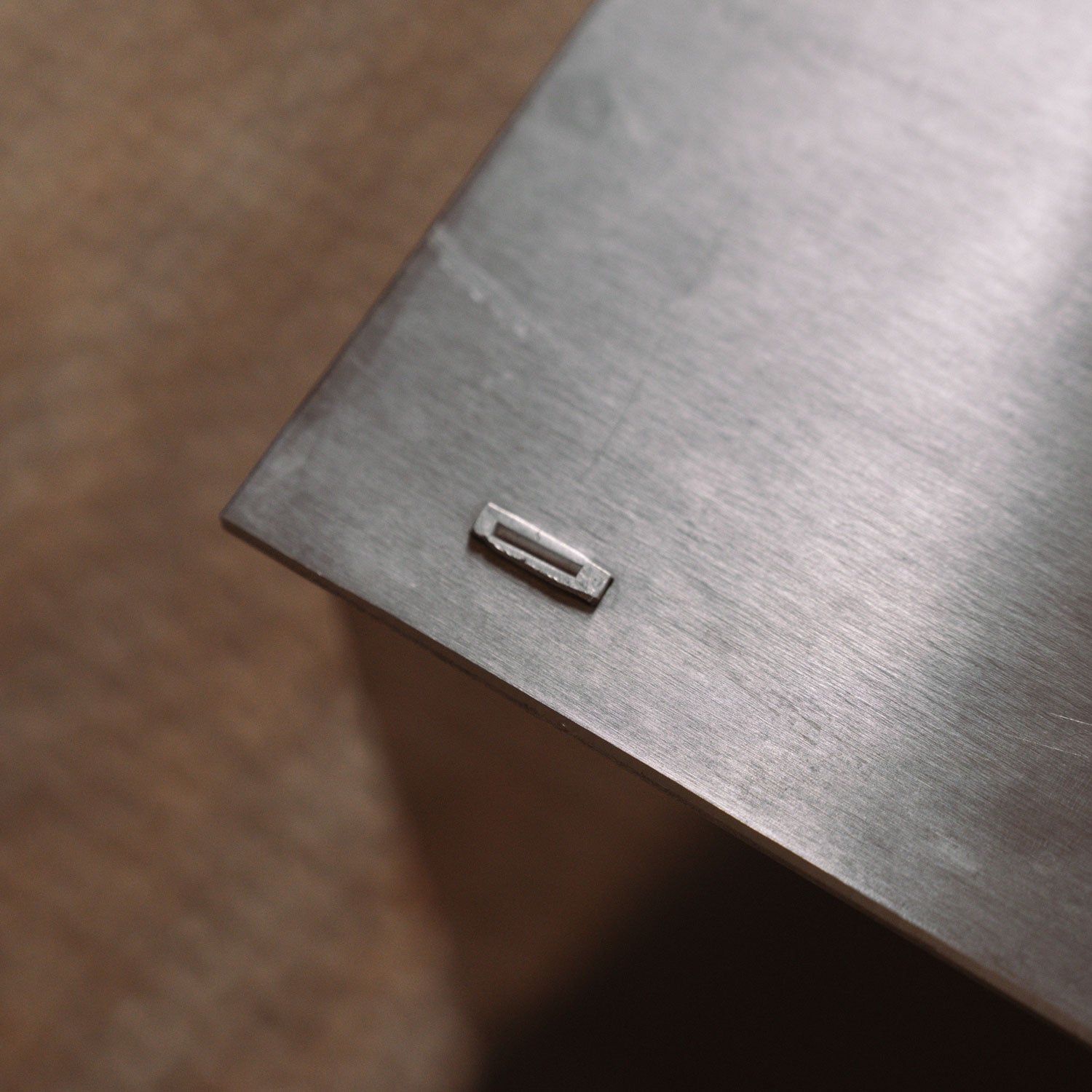 Rivet Box Table: DI