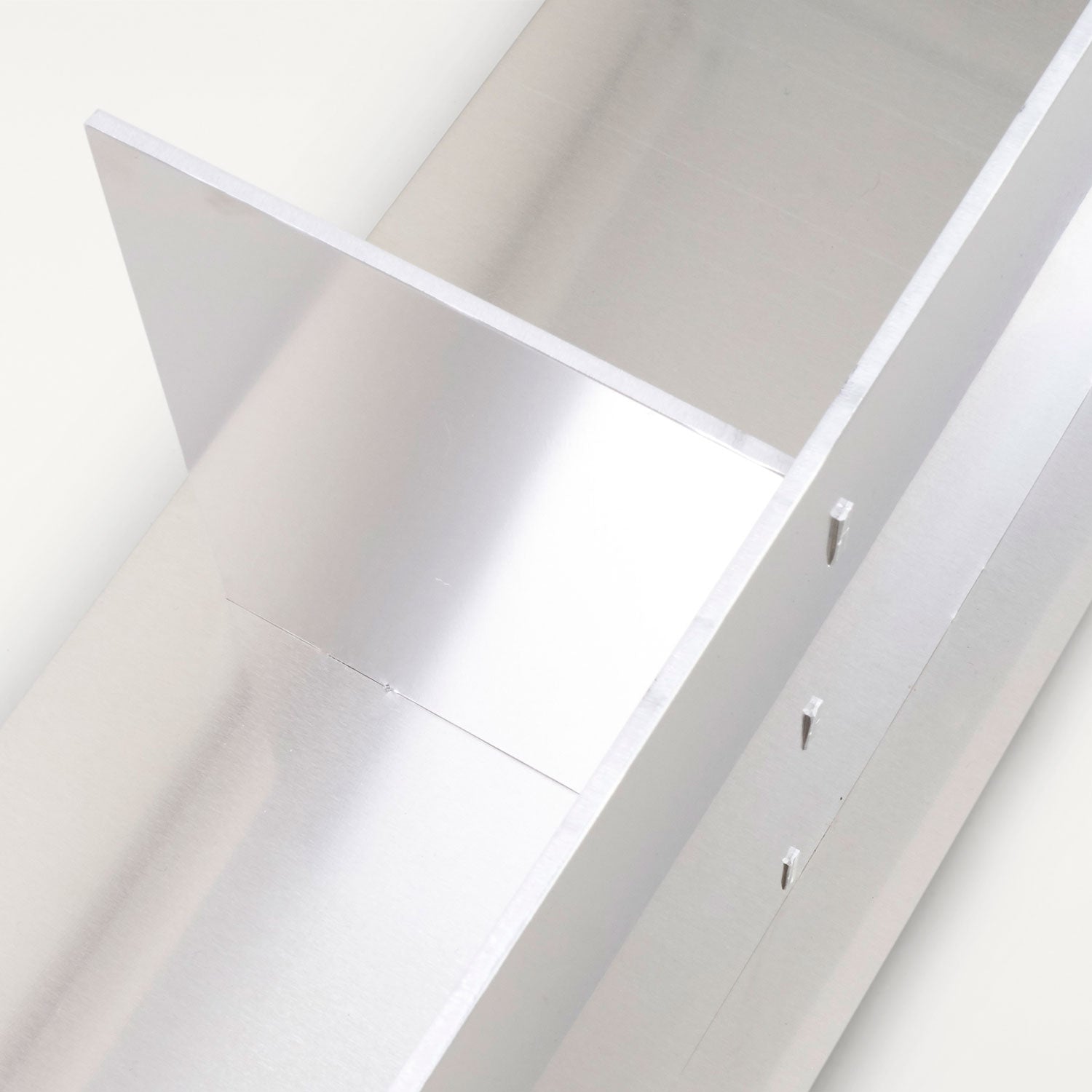 Rivet Shelf: DI