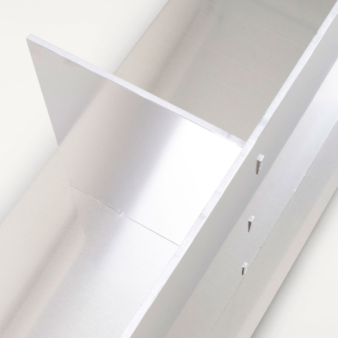 Rivet Shelf: DI