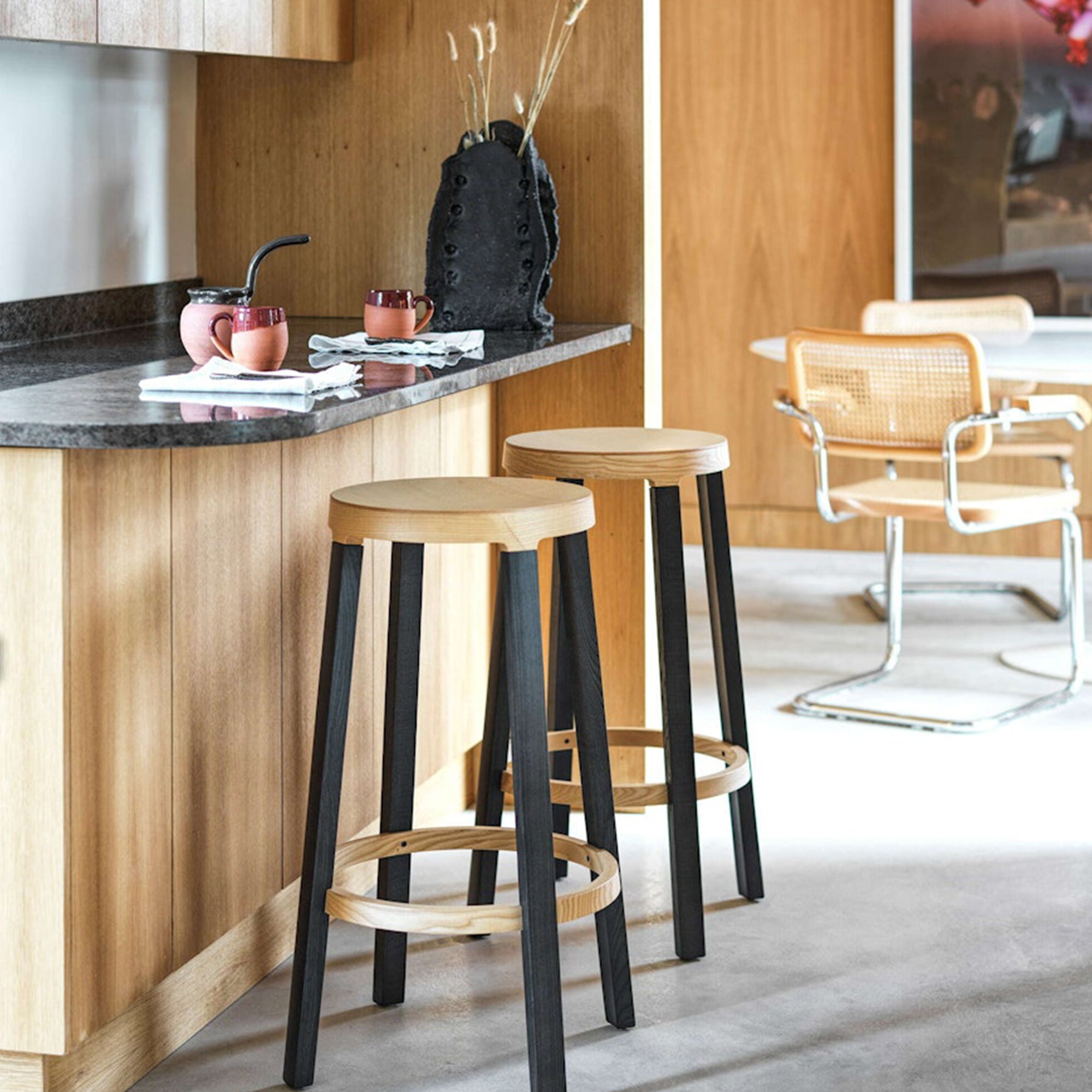 Step Bar + Counter Stool