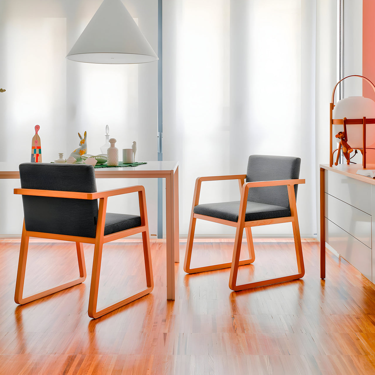 Midori Chair with Arm
