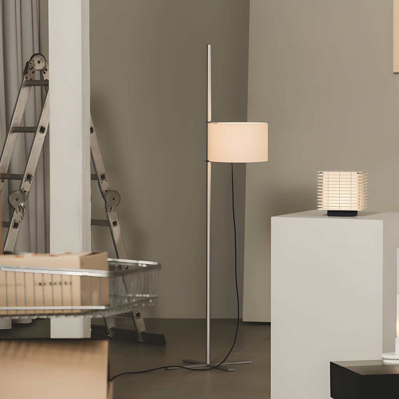 TMA Floor Lamp