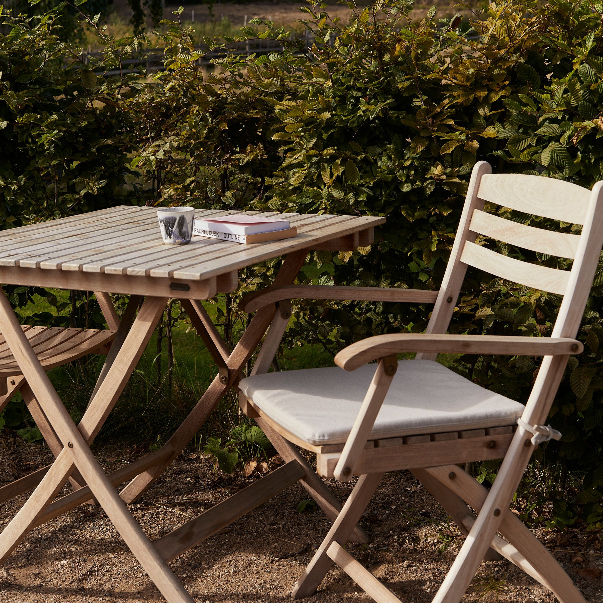 Selandia Table: Square + LS