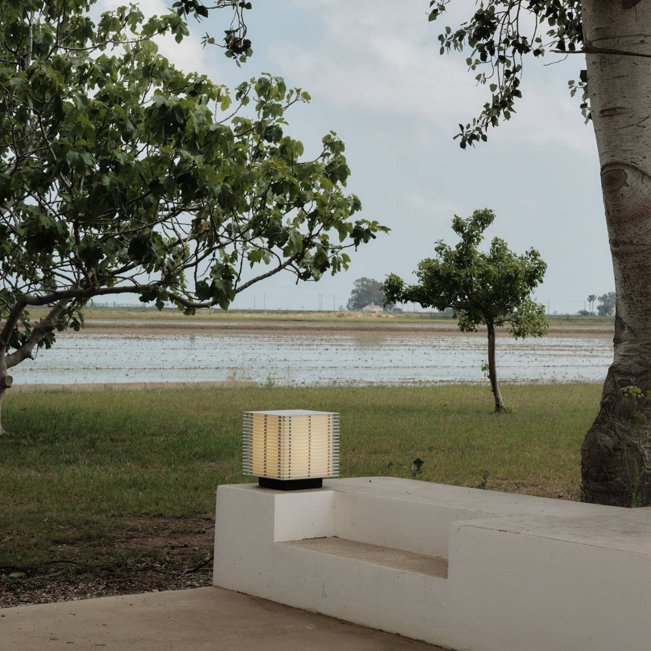 Shiro Portable Table Lamp