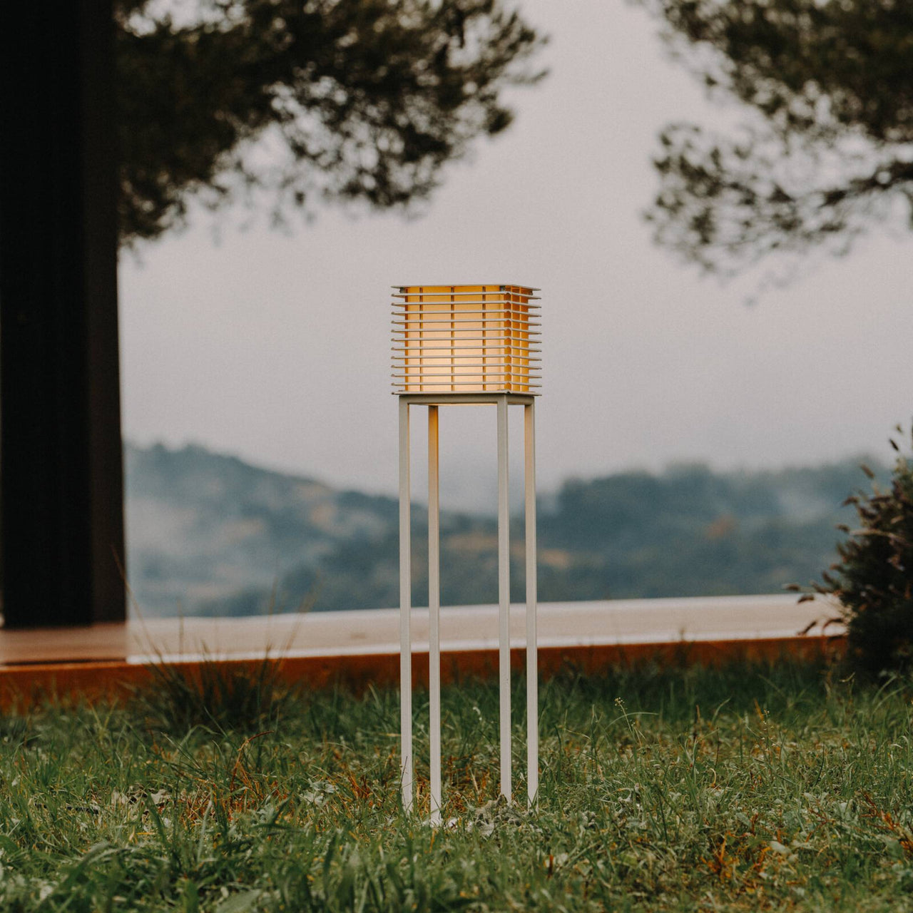 Shiro Alta Floor Lamp