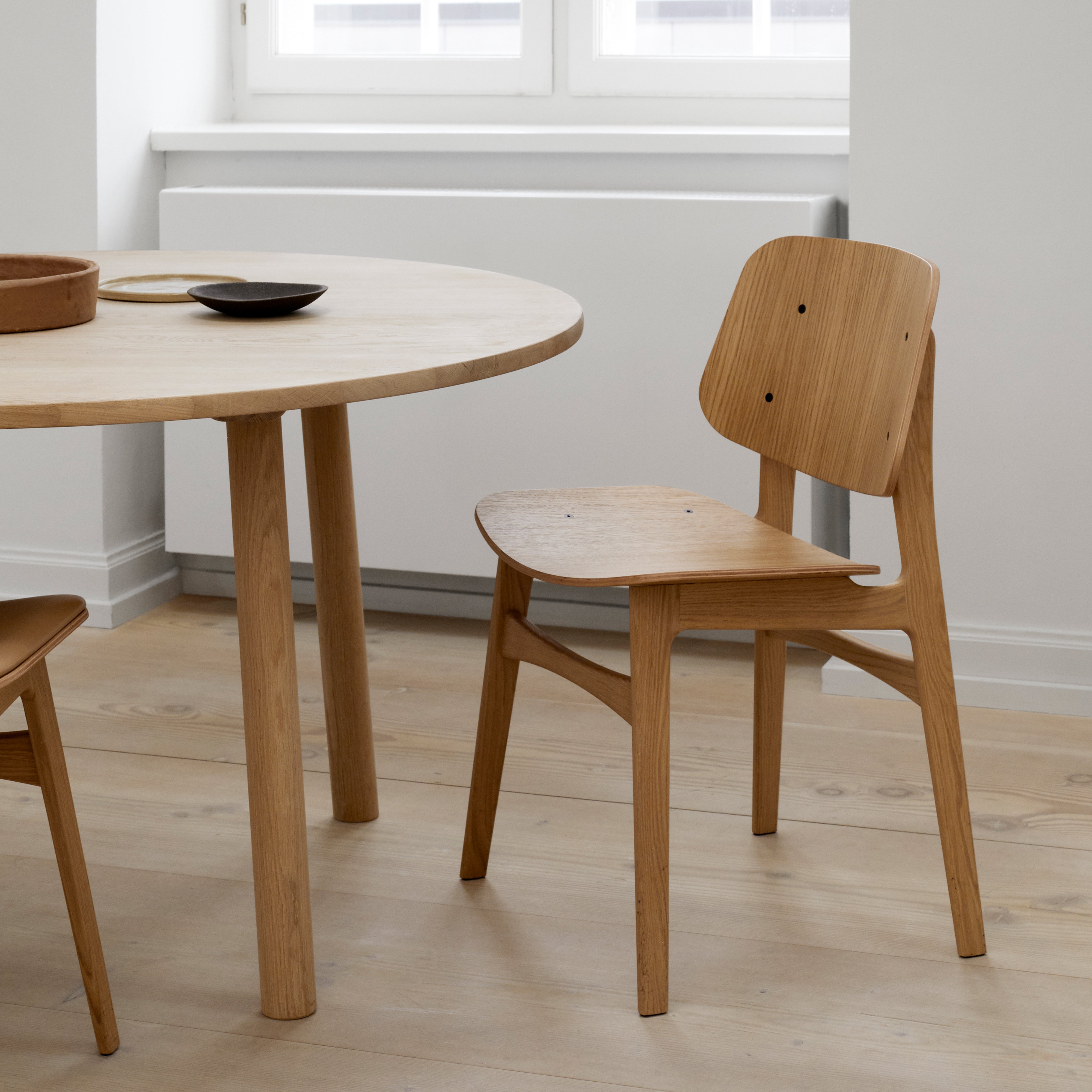 Soborg Chair: LS