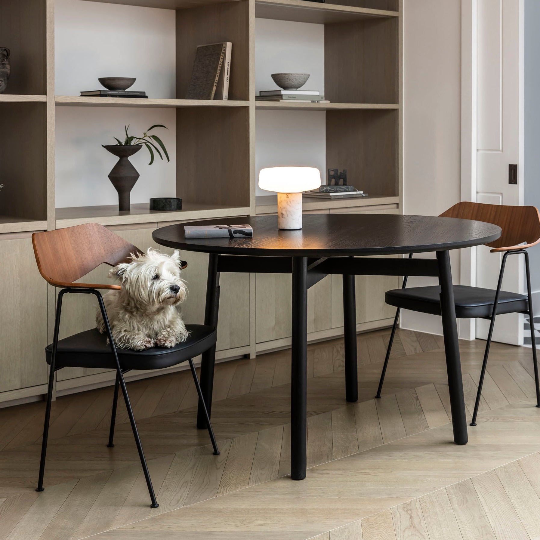 Solid Rechargeable Table Lamp: LS