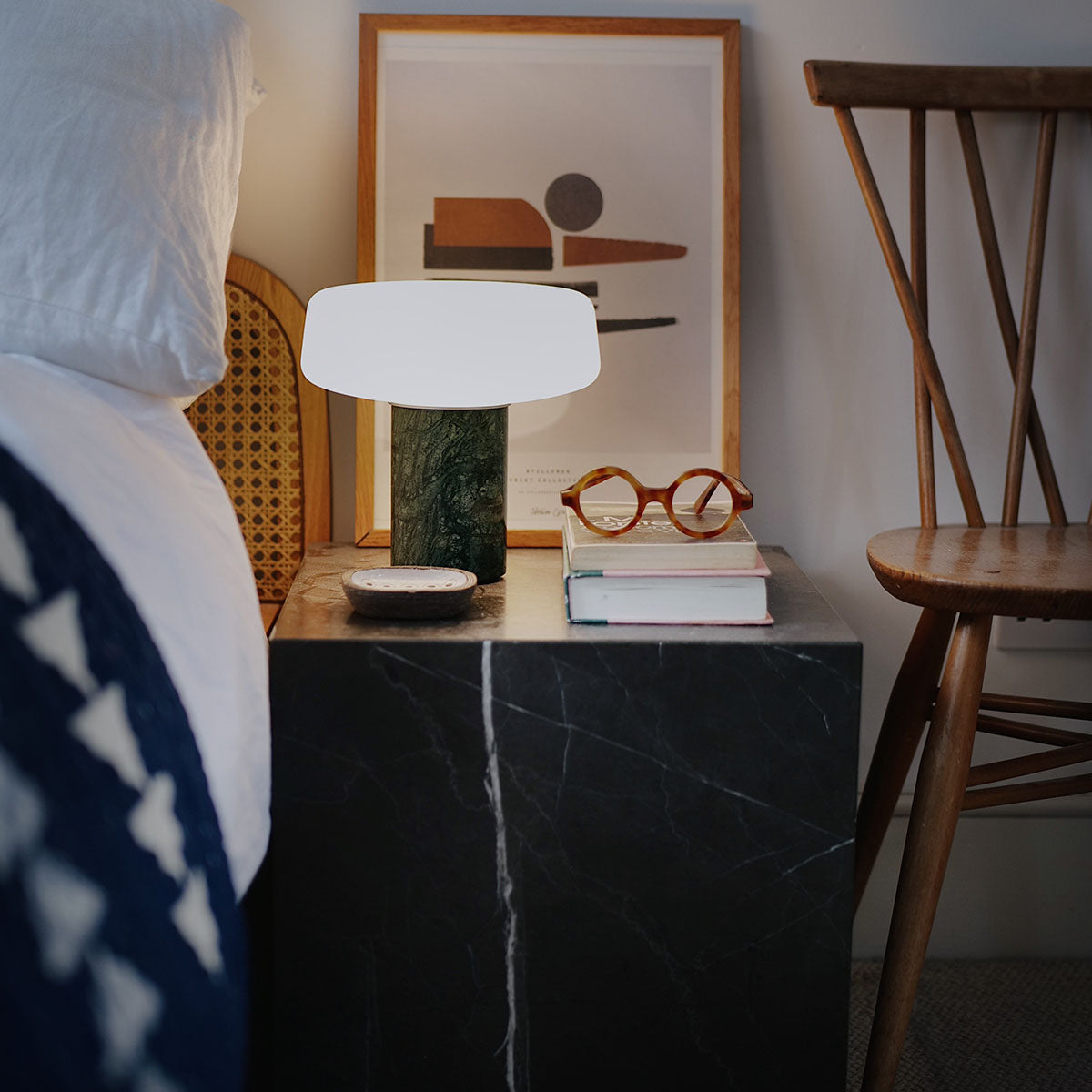 Solid Rechargeable Table Lamp: LS