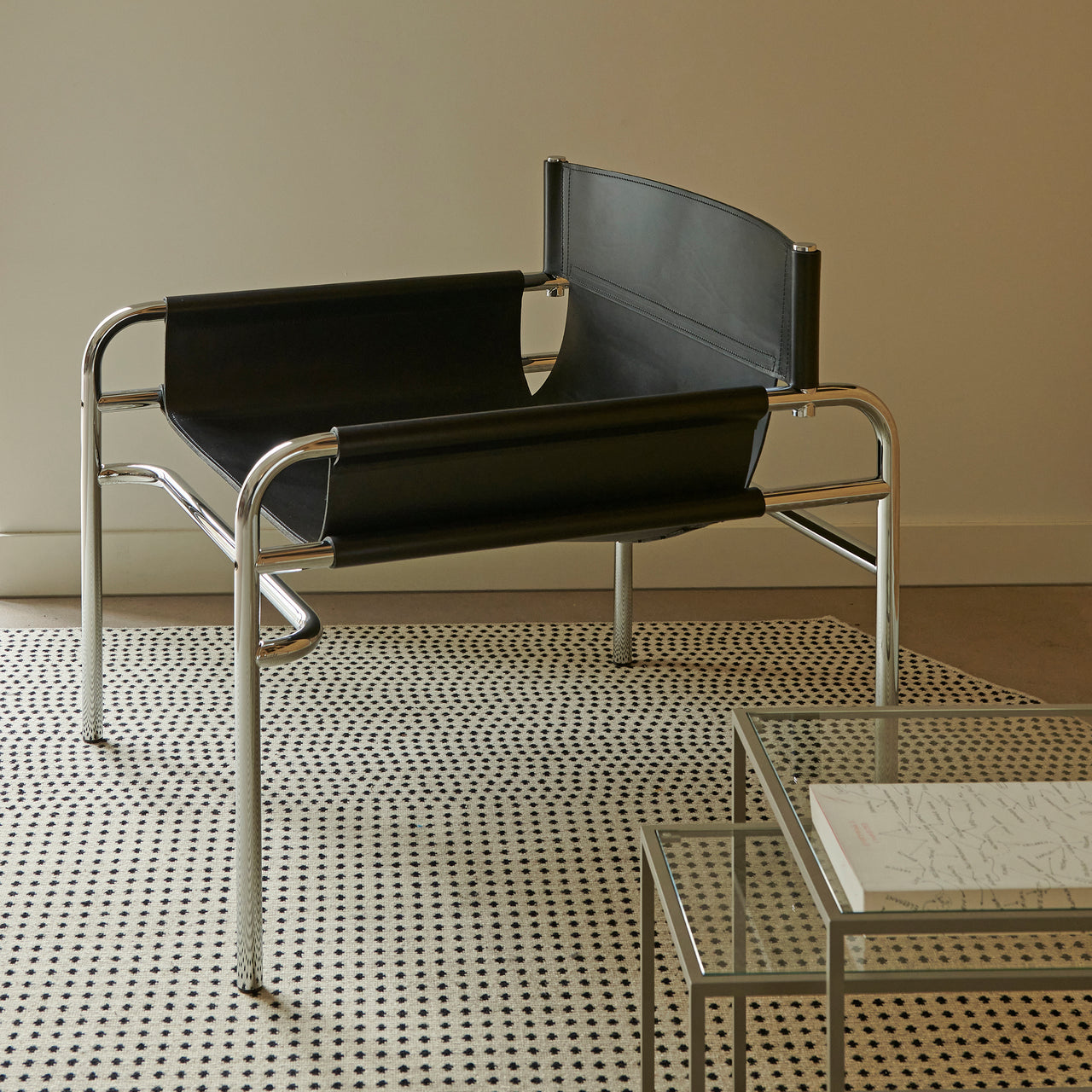 SZ14 Armchair: LS