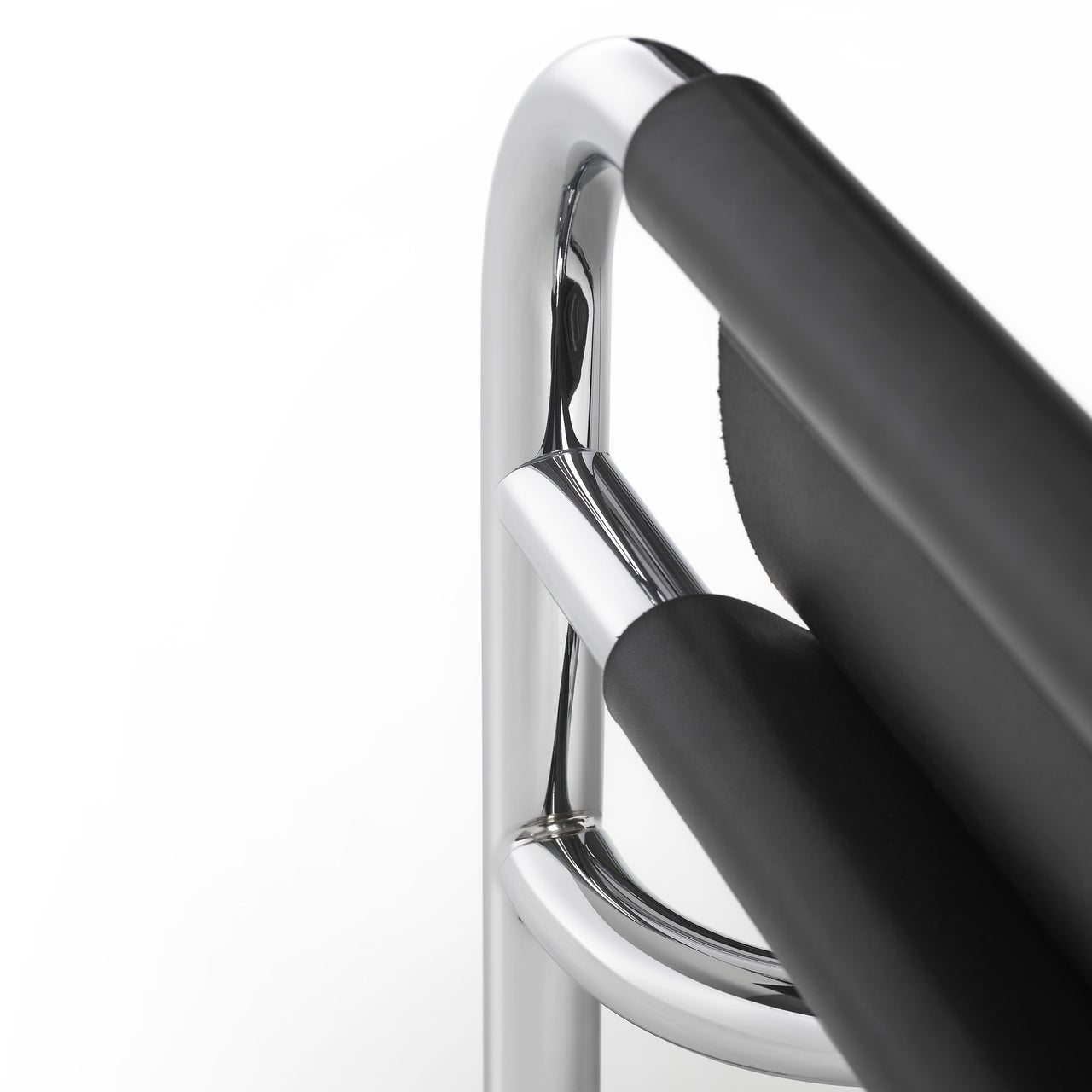 SZ14 Armchair: DI
