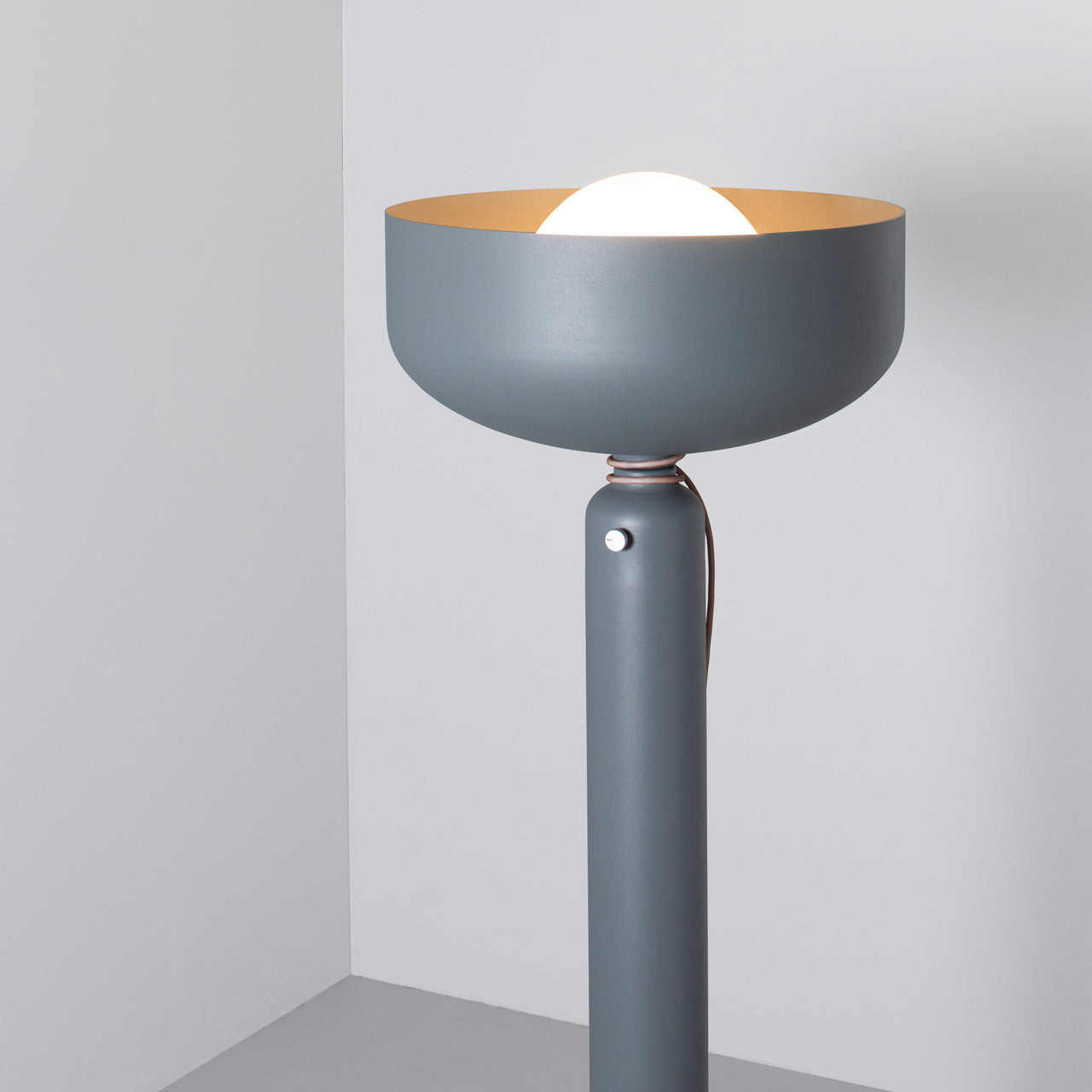 Spotlight Volumes Floor Light: DI