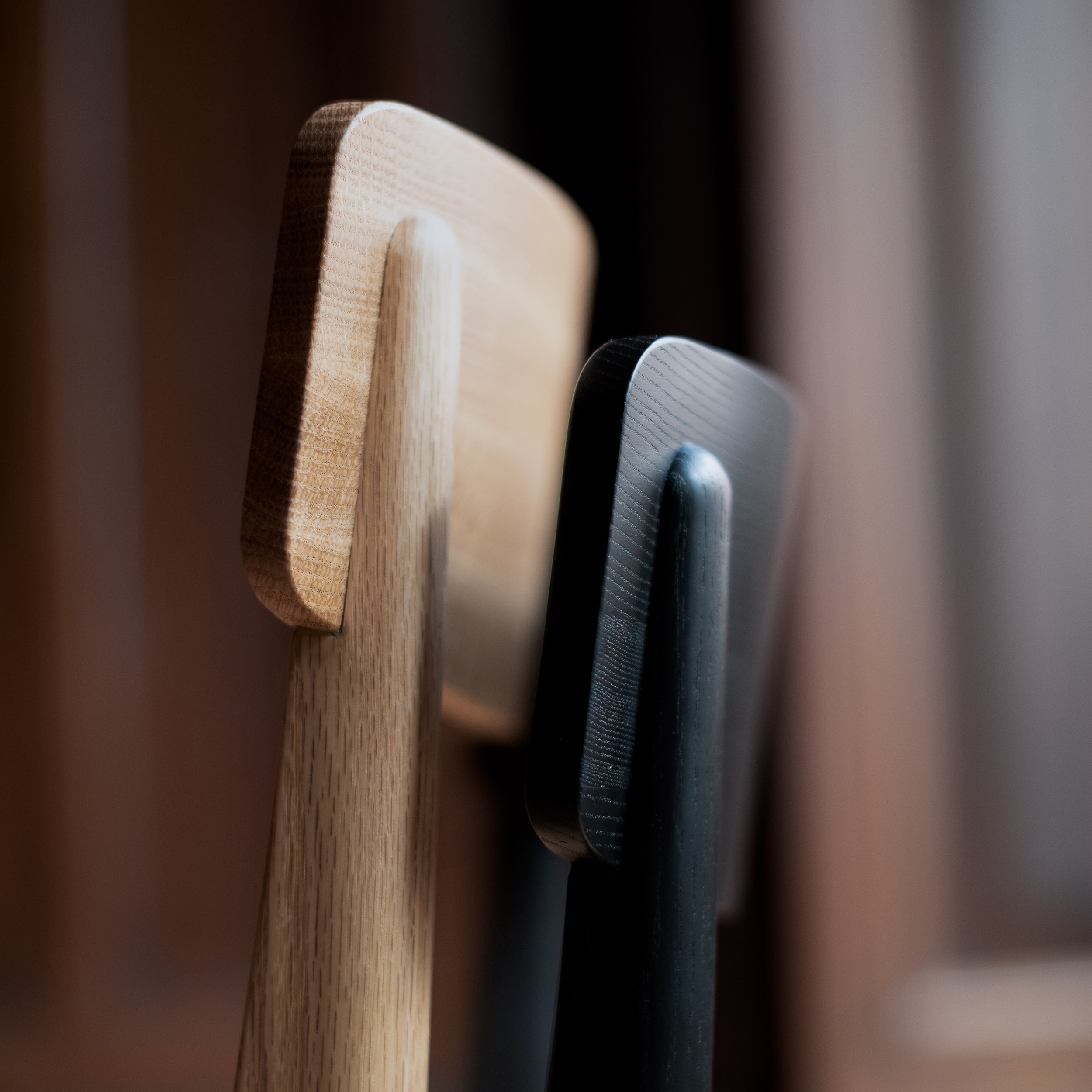Carved Chair: Set of 2