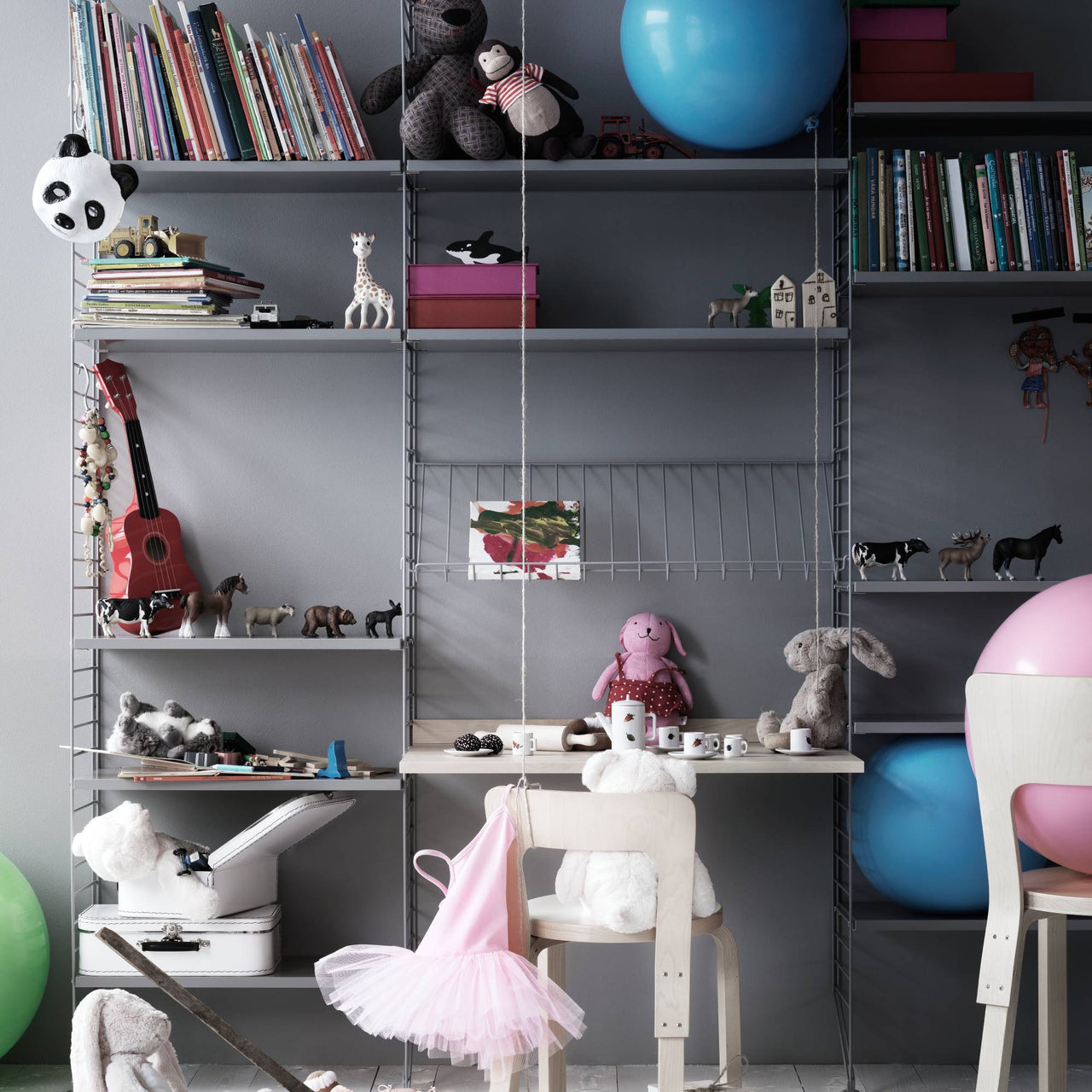 String System: Magazine Shelf Wire