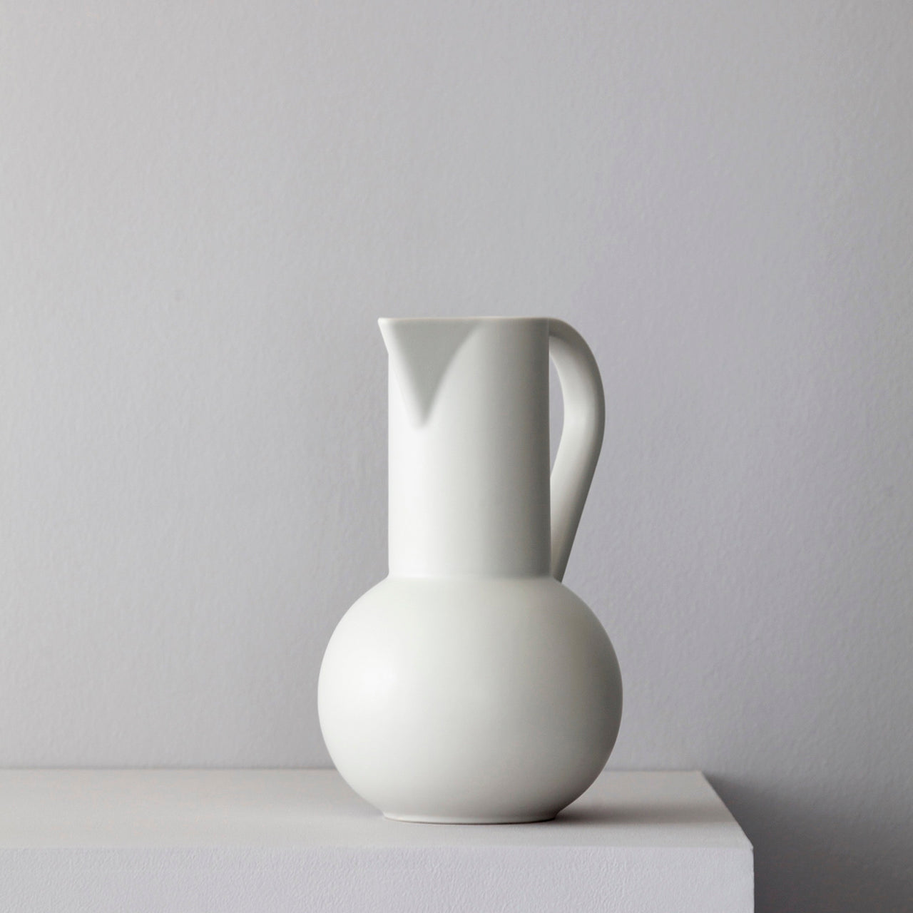 Strom Jug: Miniature