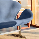 Swan Sofa: DI