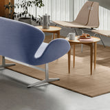 Swan Sofa: DI