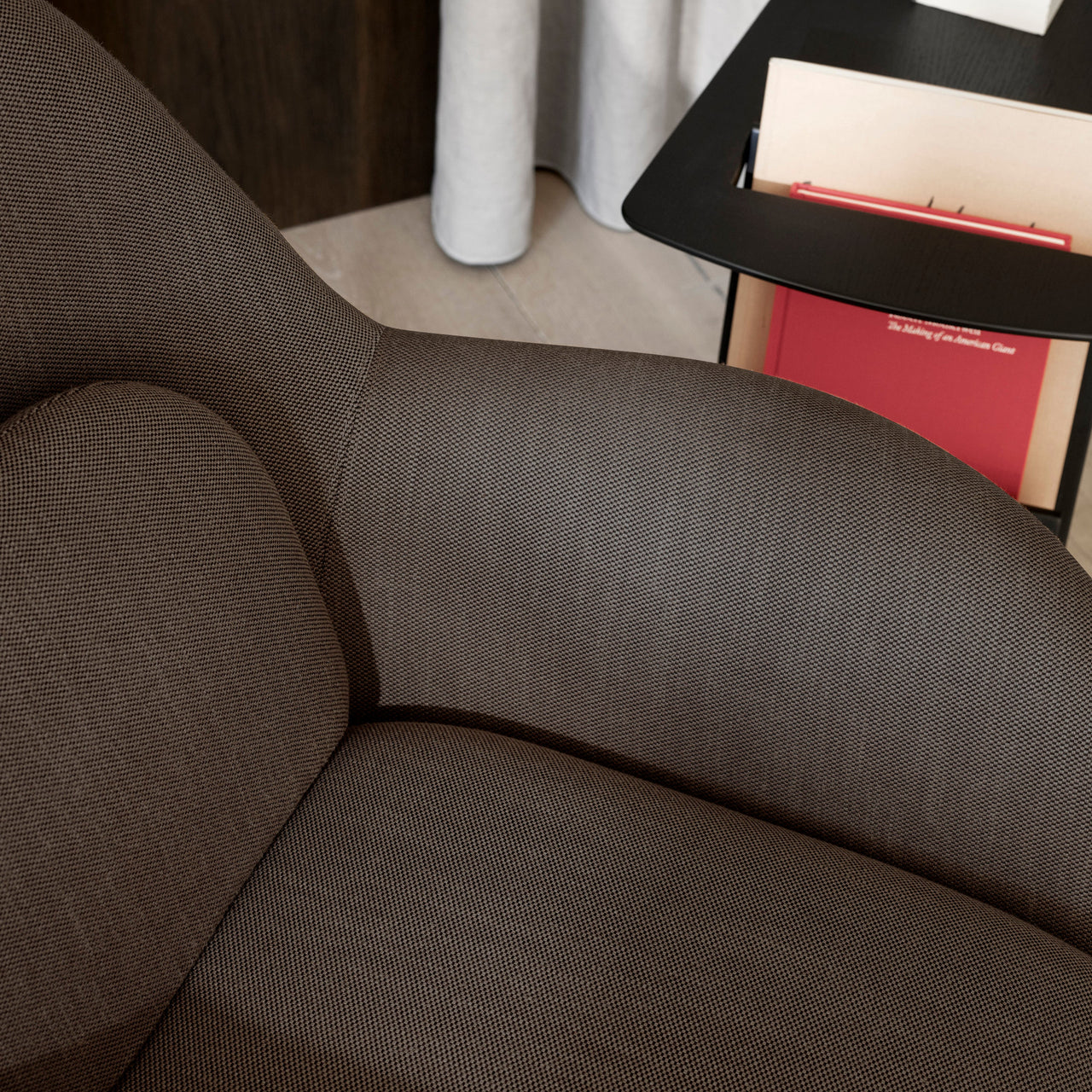 Swoon Lounge Chair PetitL: DI