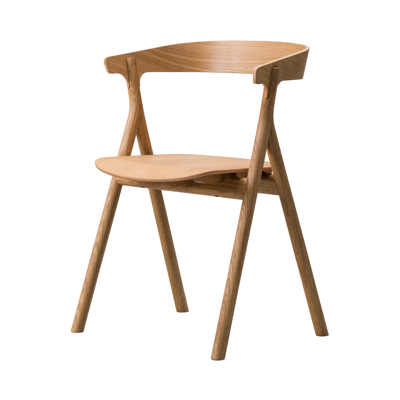 Yksi Chair: Lacquered Oak