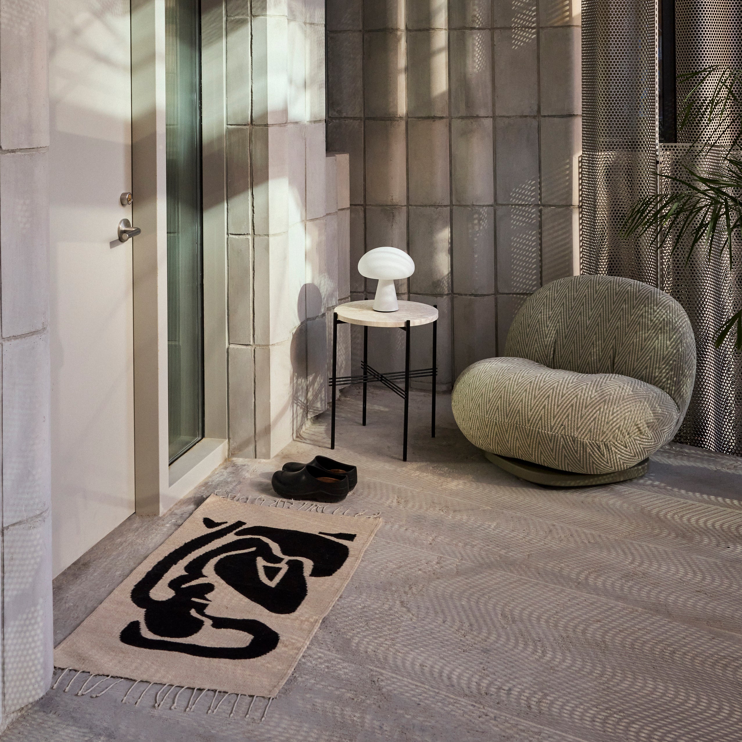 TS Outdoor Side Table: LS